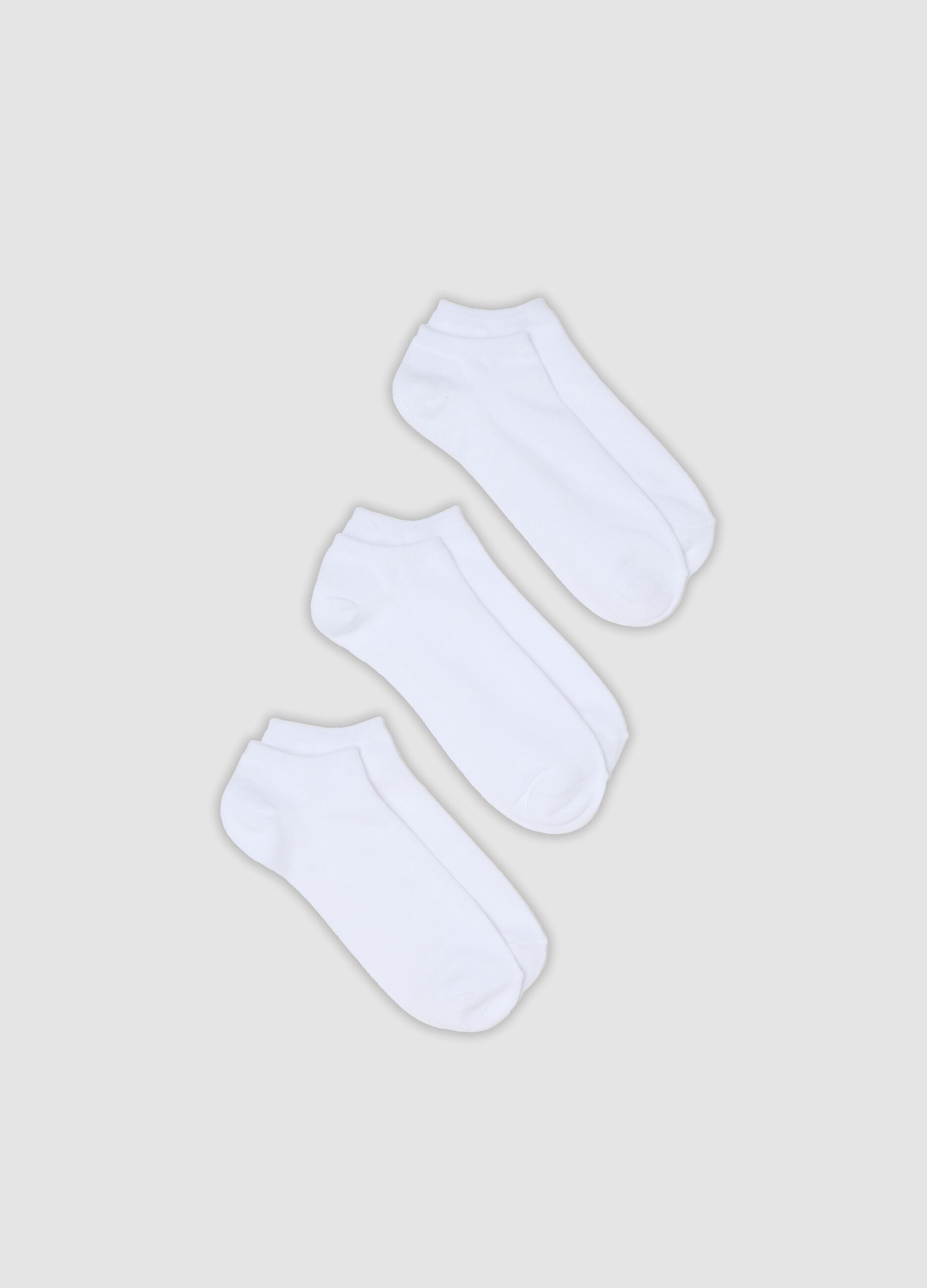 Three-pack of white ankle socks in stretch organic cotton