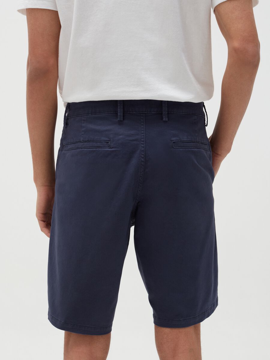 Chino Bermuda shorts in Lyocell and cotton_2