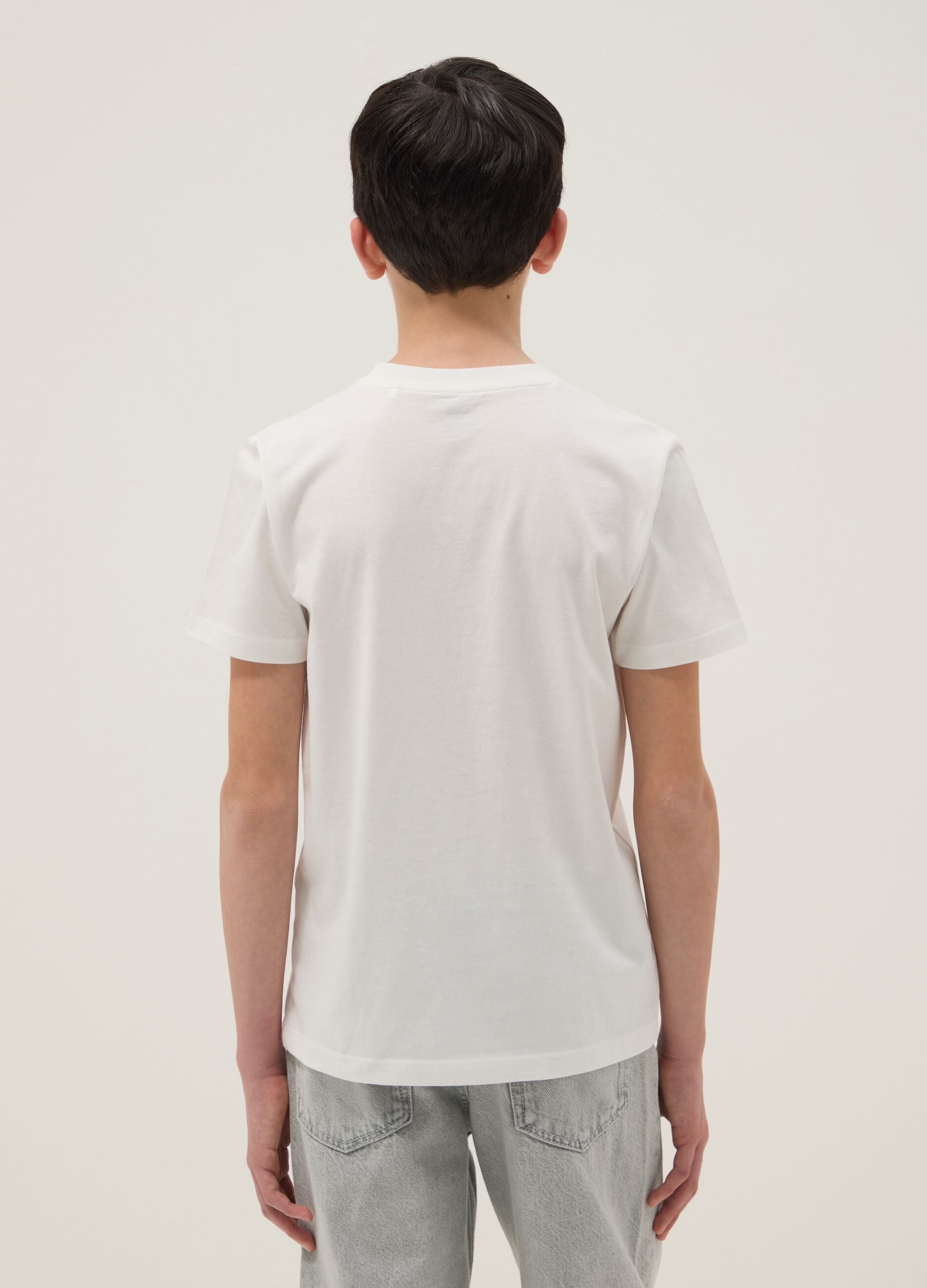 Boys' regular fit white pure cotton T-shirt with print