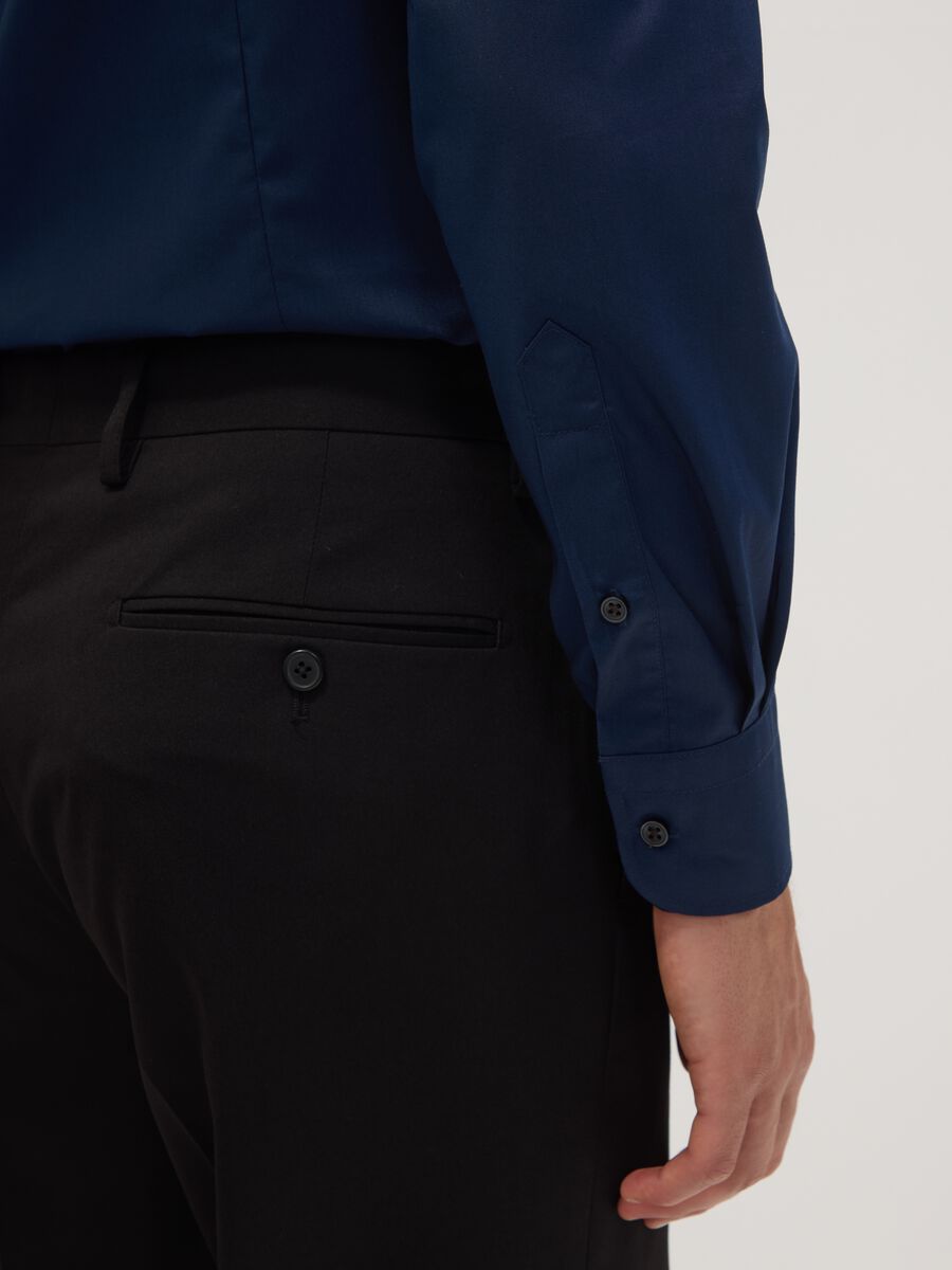 Blue slim-fit shirt with button-down collar, easy iron_3