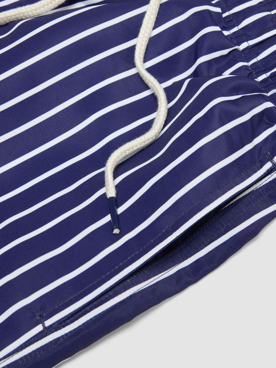 Boxer mare blu a righe bianche con coulisse_5