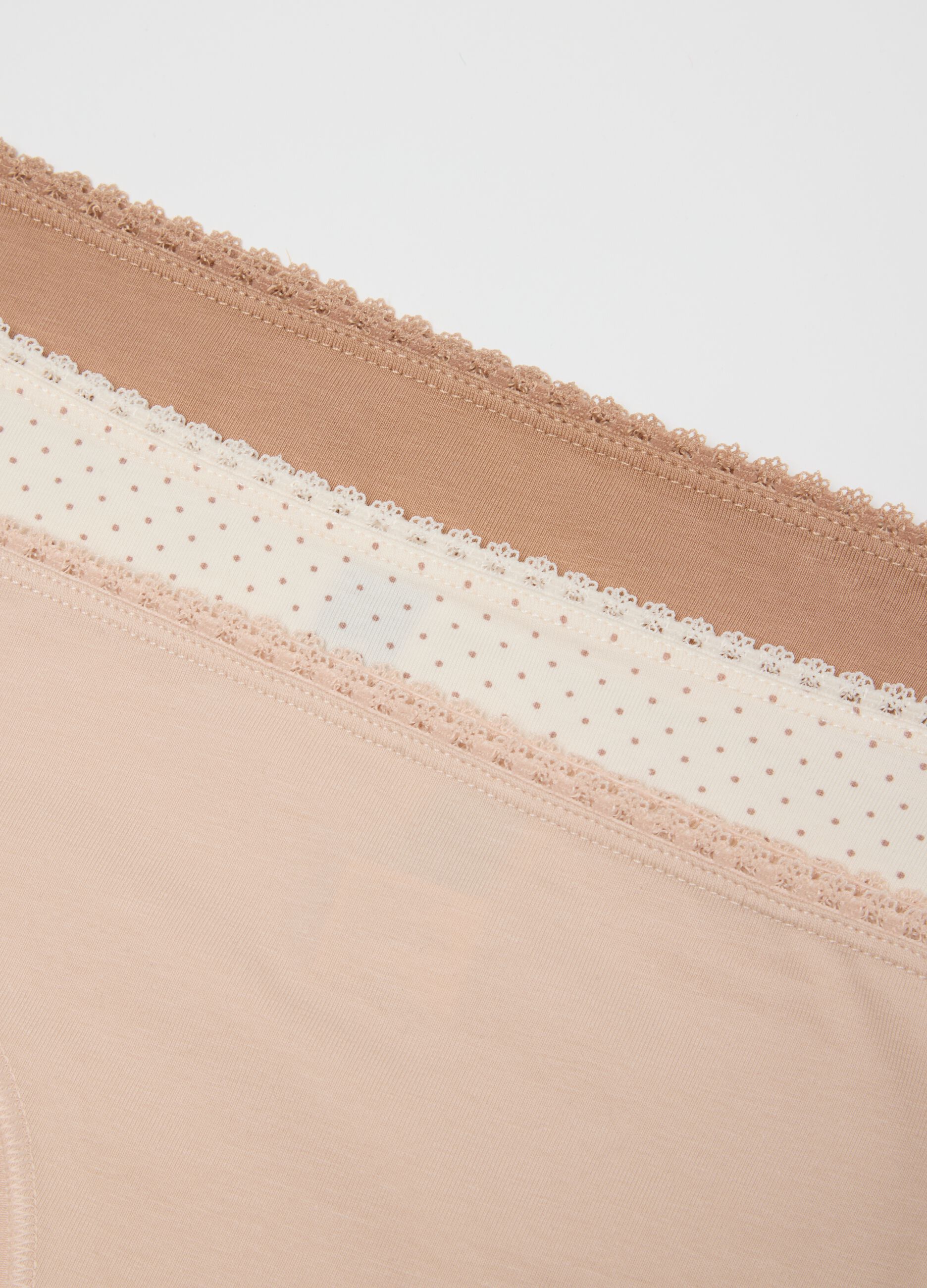 Tripack multi-colour stretch cotton regular fit briefs