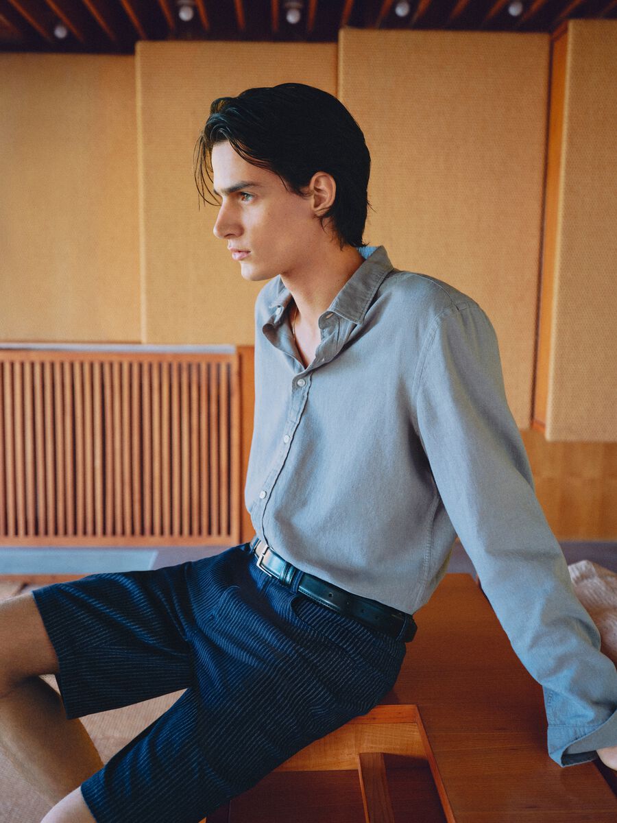 Regular fit blue shirt in linen and cotton blend_1