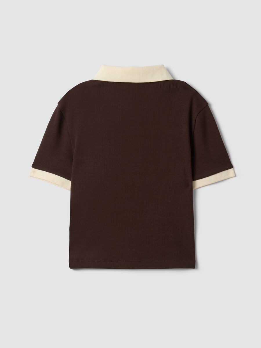 Brown cropped stretch cotton polo with print, regular fit_2