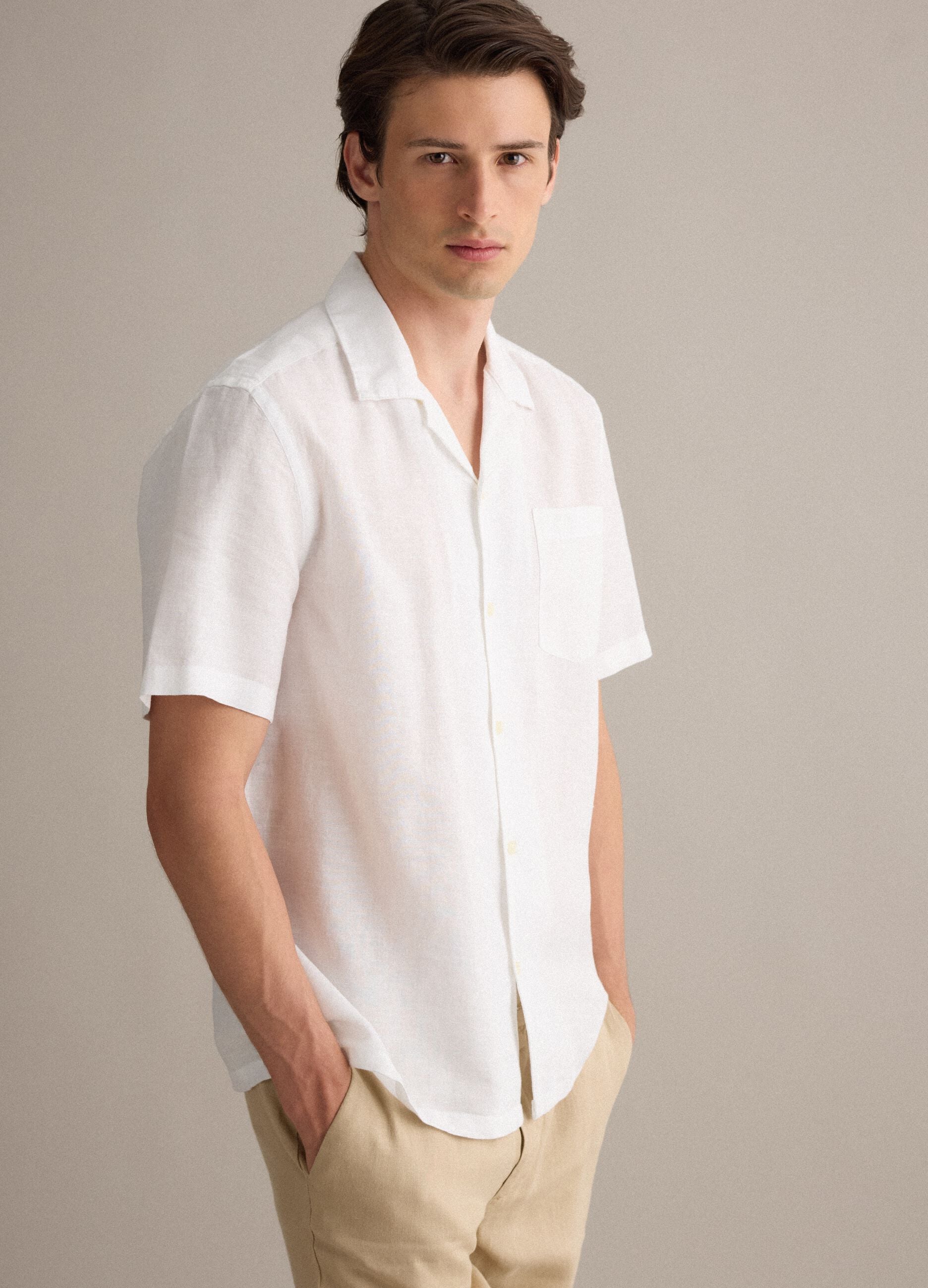 White linen-cotton blend shirt with bowling collar, regular fit