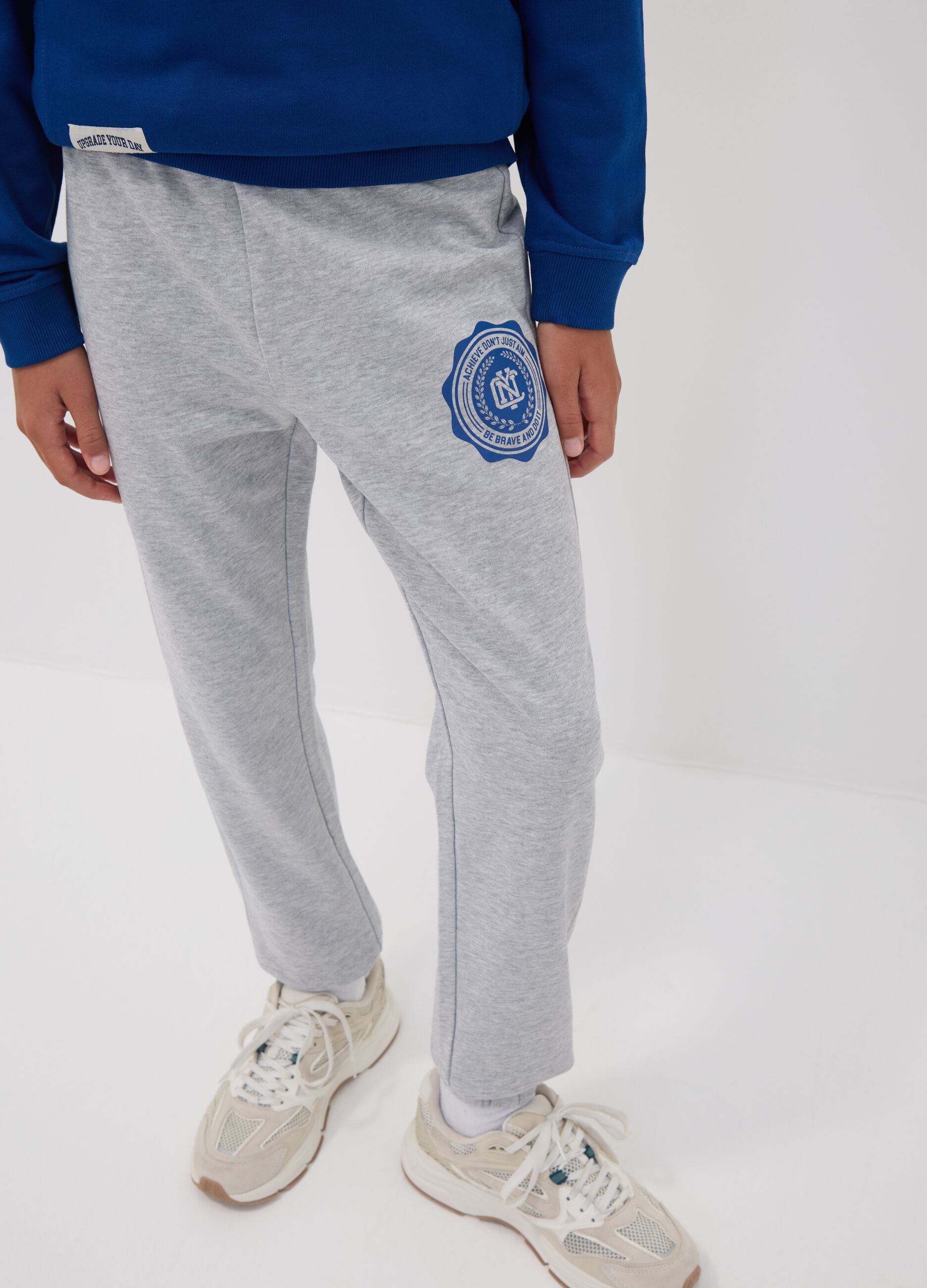 Grey pure cotton joggers with varsity print for boys