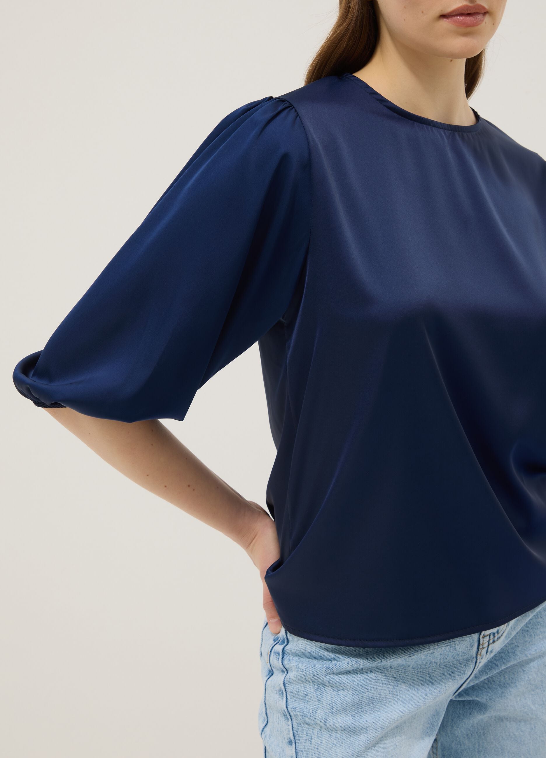 Blue top with wide sleeves, regular fit