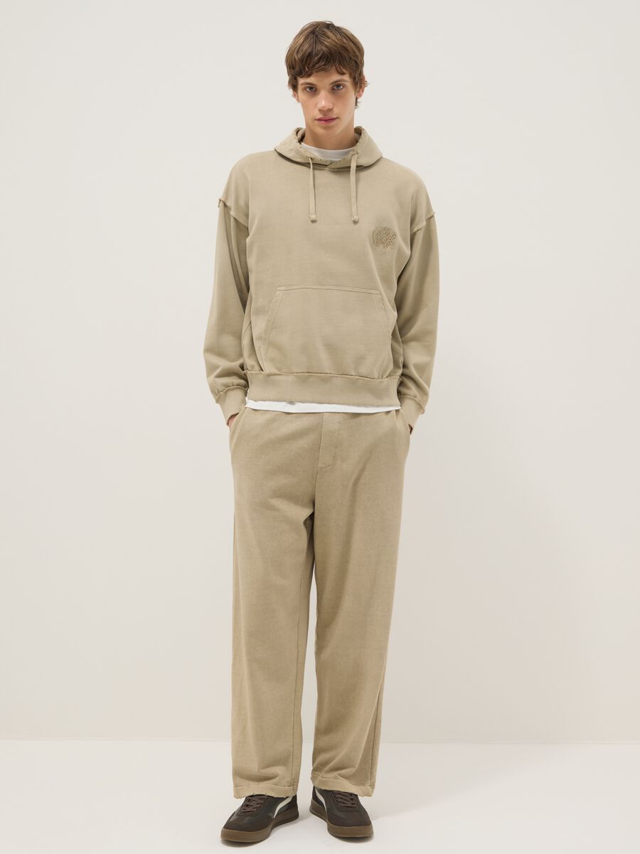 Pantaloni jogger beige in misto cotone oversize fit_0
