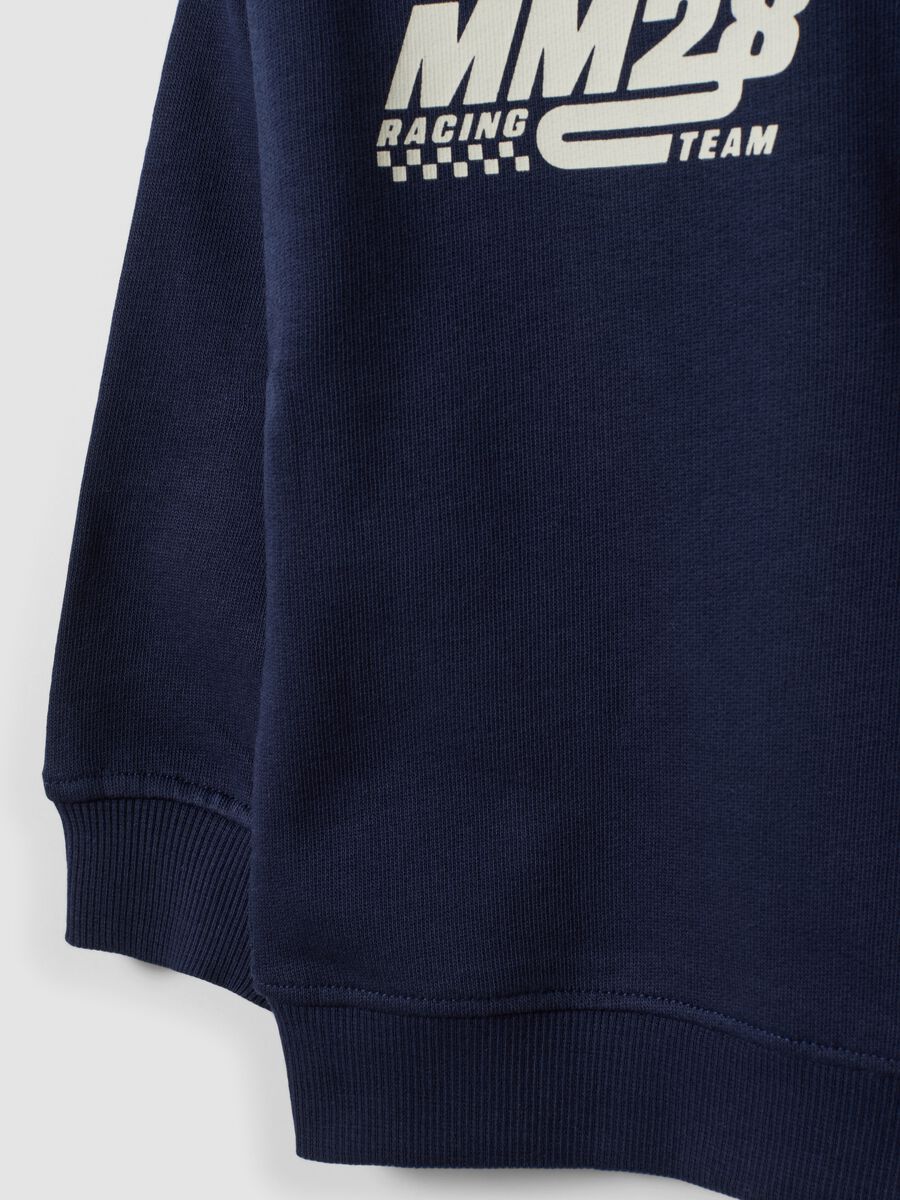 Blue pure cotton crew-neck sweatshirt with Mickey print, oversized fit for boys_3