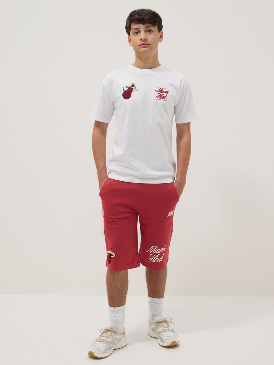 Shorts rossi regular in misto cotone_0
