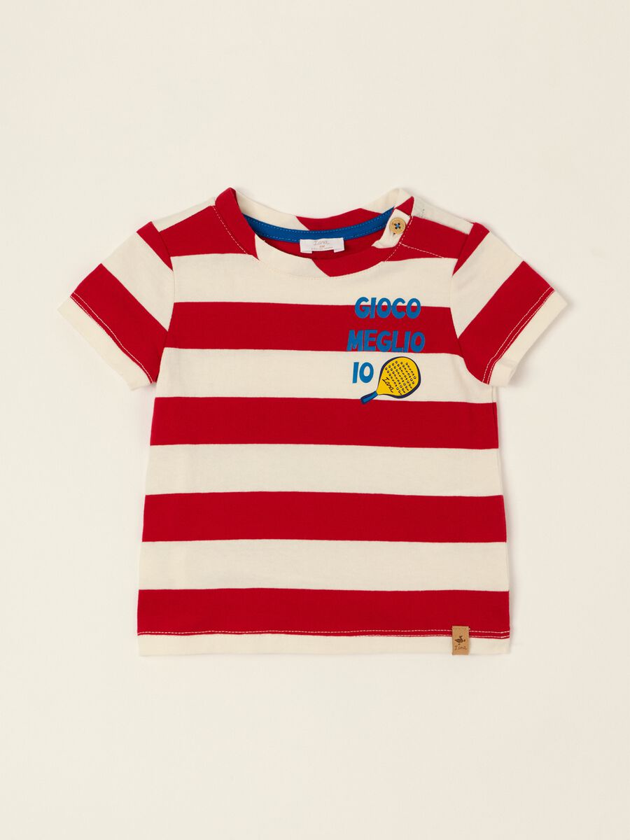 T-shirt a righe multicolor in puro cotone con disegno da neonato regular fit_0
