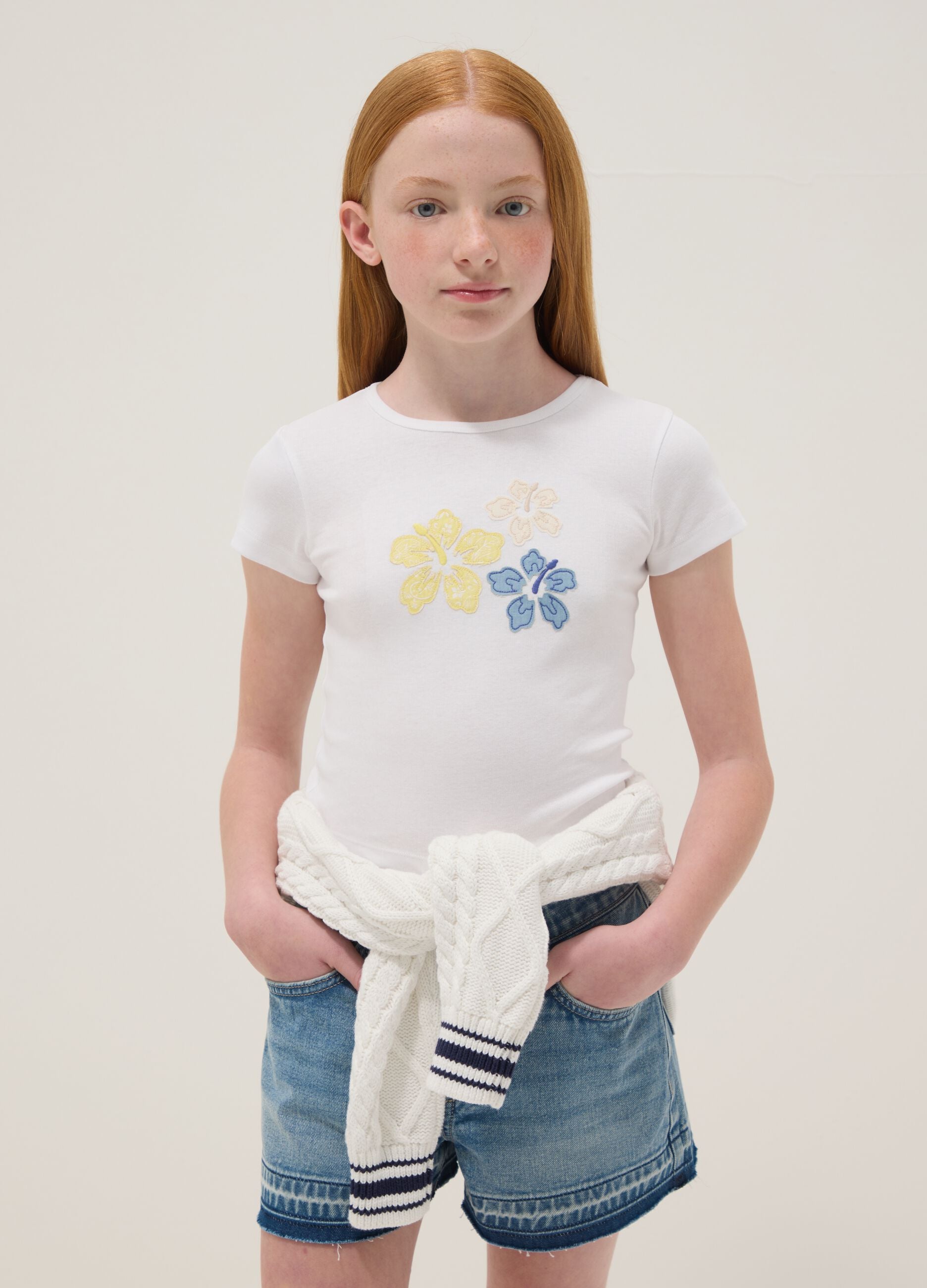 White pure cotton T-shirt with embroidered flowers
