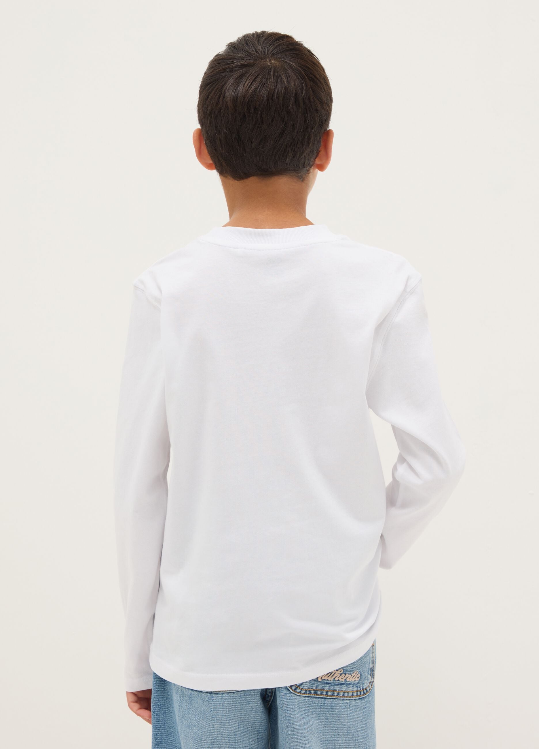 White pure cotton regular fit T-shirt with print for boys