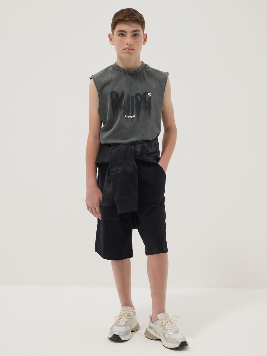 Pantaloncini in puro cotone nero da ragazzo comfort fit_0