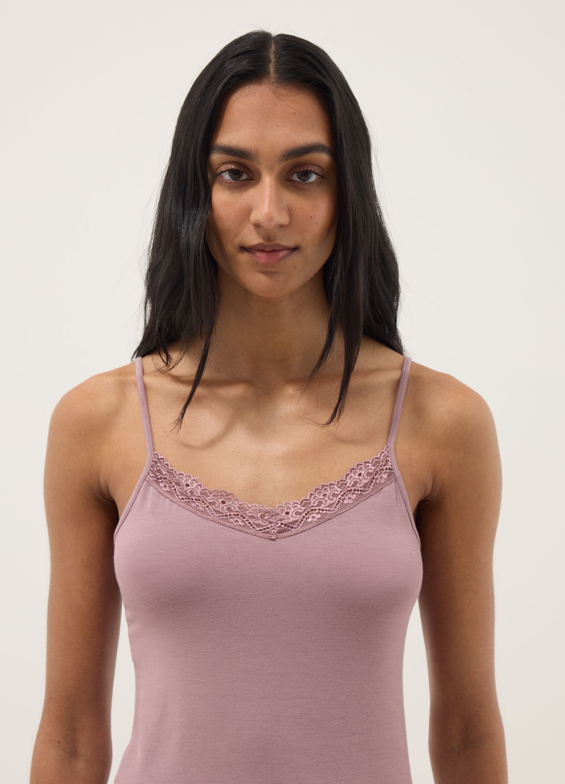 Pink slim fit stretchy viscose camisole with lace