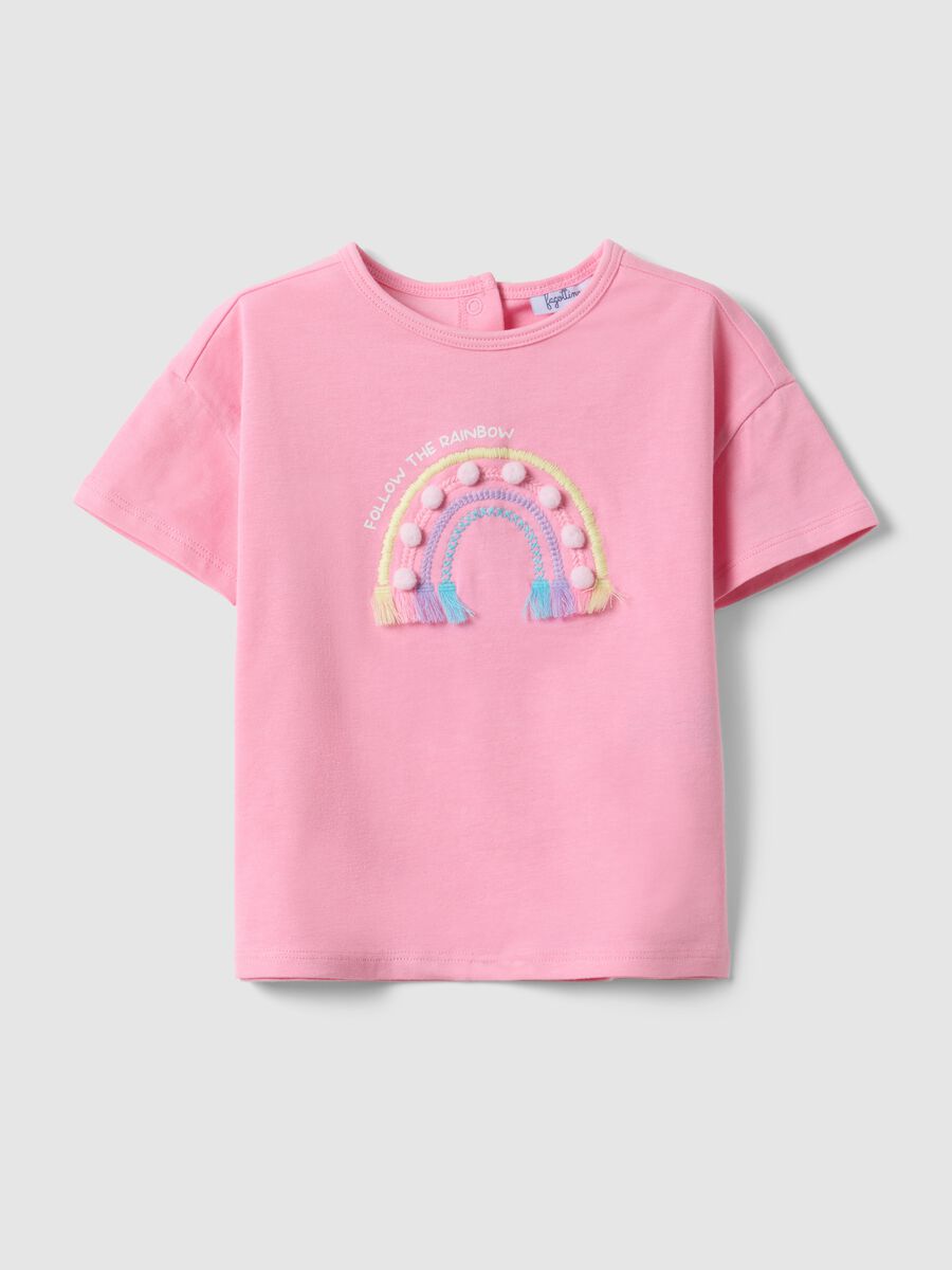 T-shirt in cotone elasticizzato rosa da bimba con ricamo arcobaleno_0