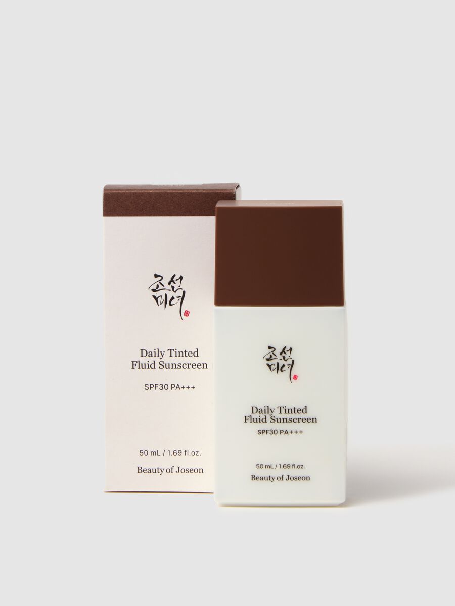 Tinted sunscreen with SPF - Korean skincare_0