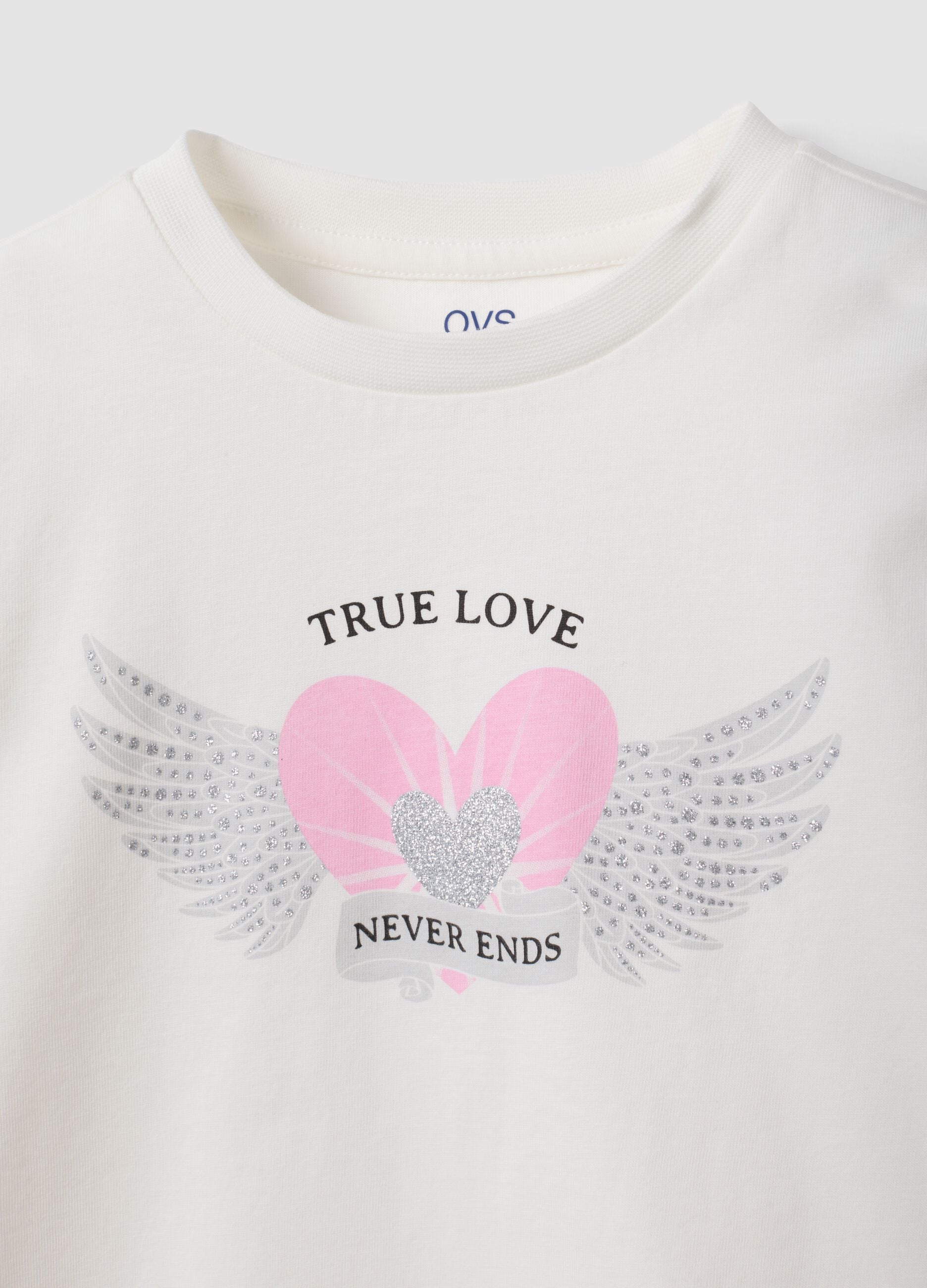 White pure organic cotton T-shirt with heart and wings print for girls