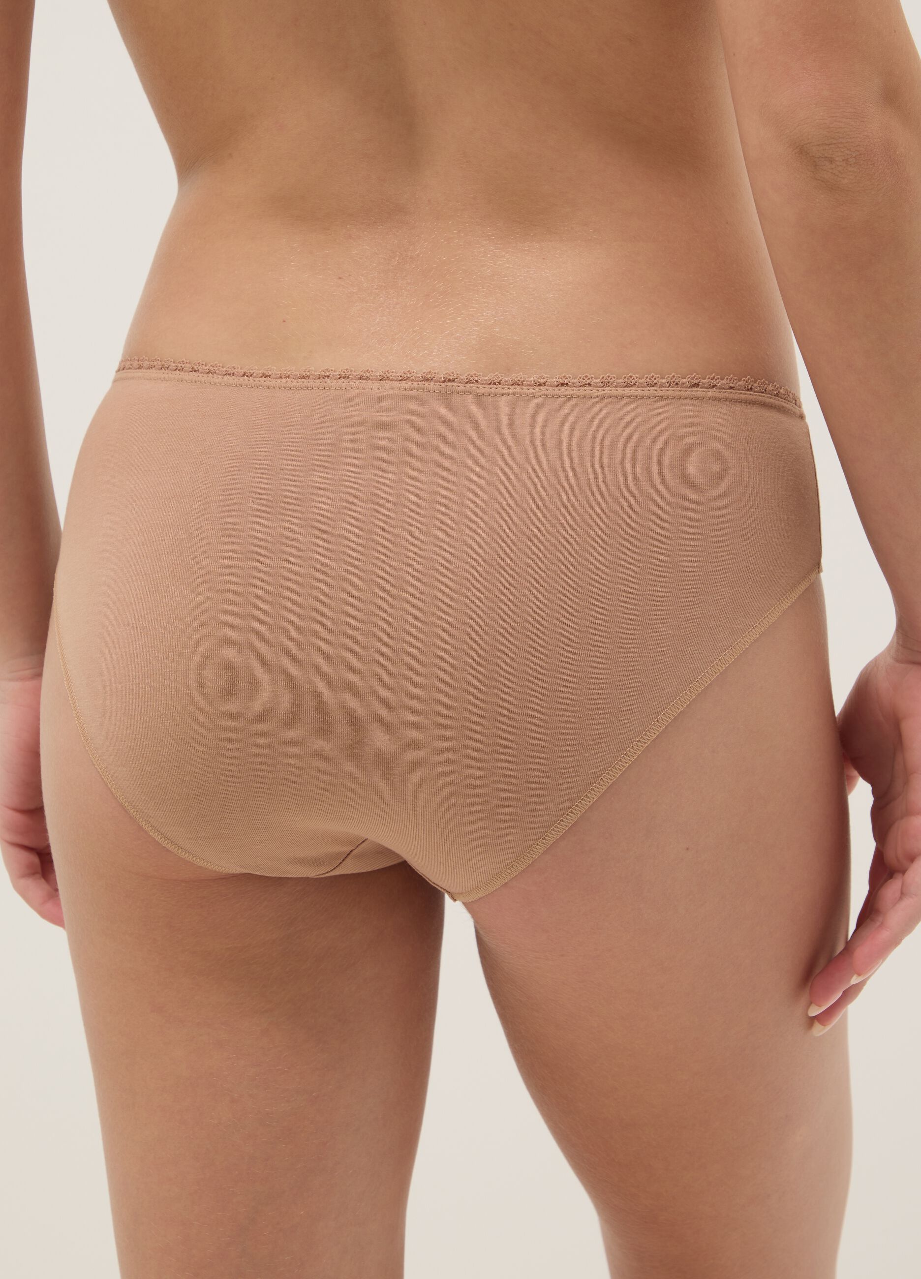 Tripack multi-colour stretch cotton regular fit briefs