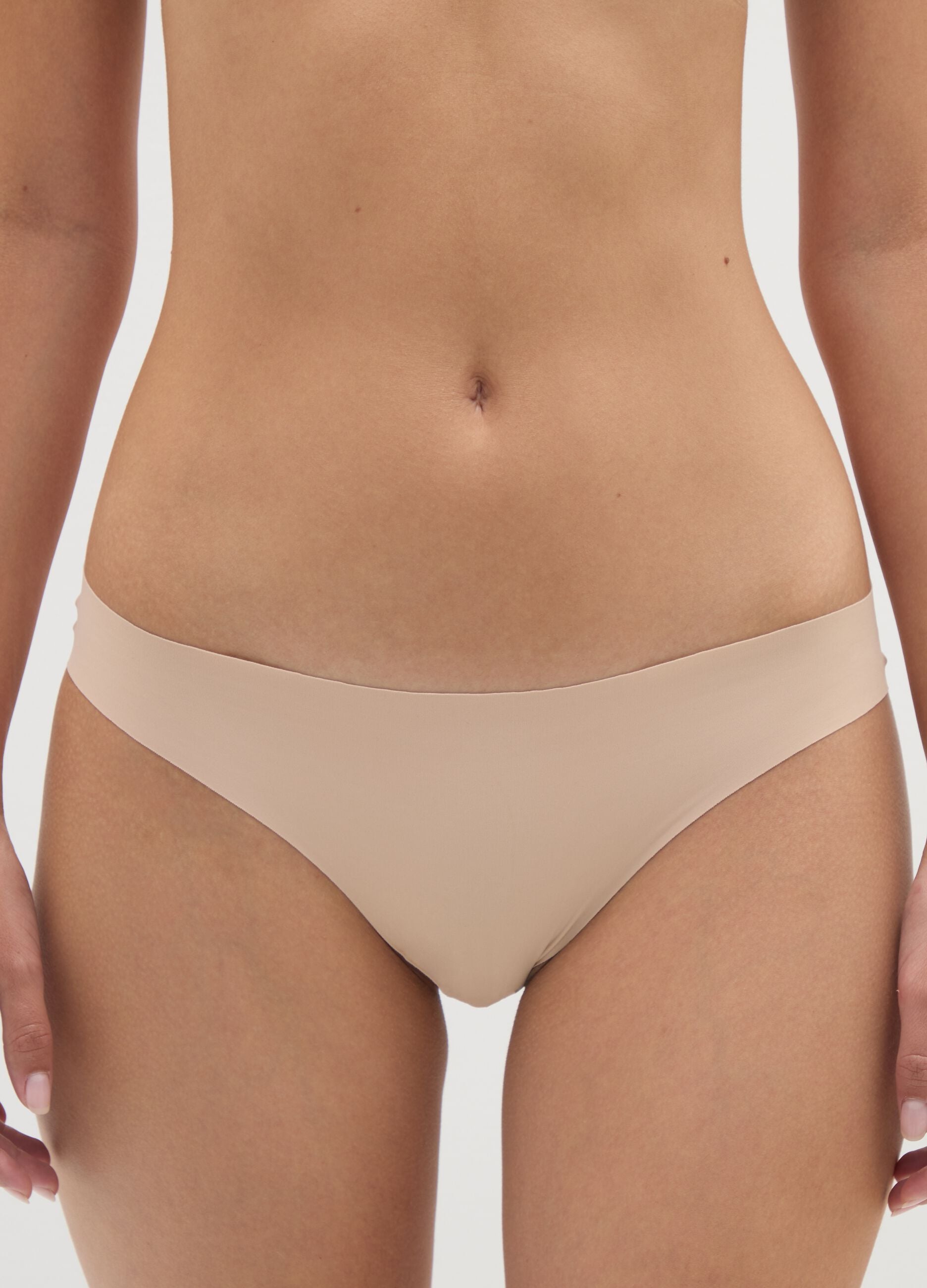 Regular fit beige stretch blend briefs