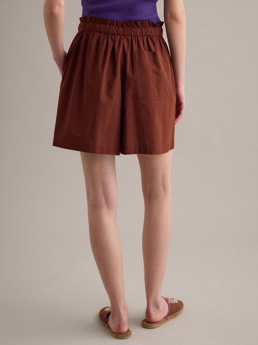 Brown pure cotton regular-fit shorts_2