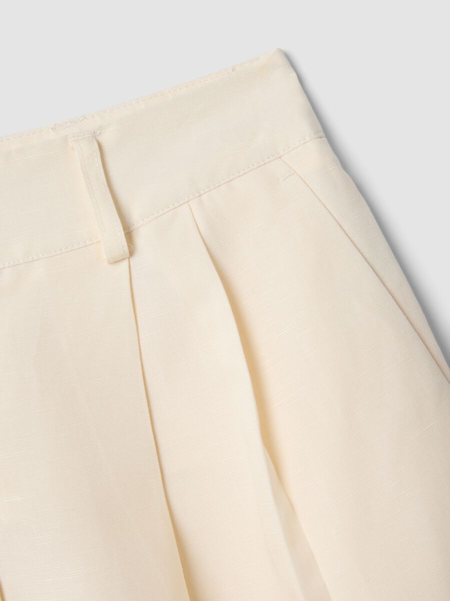 Beige Regular Fit Lyocell and Linen Blend Shorts_5