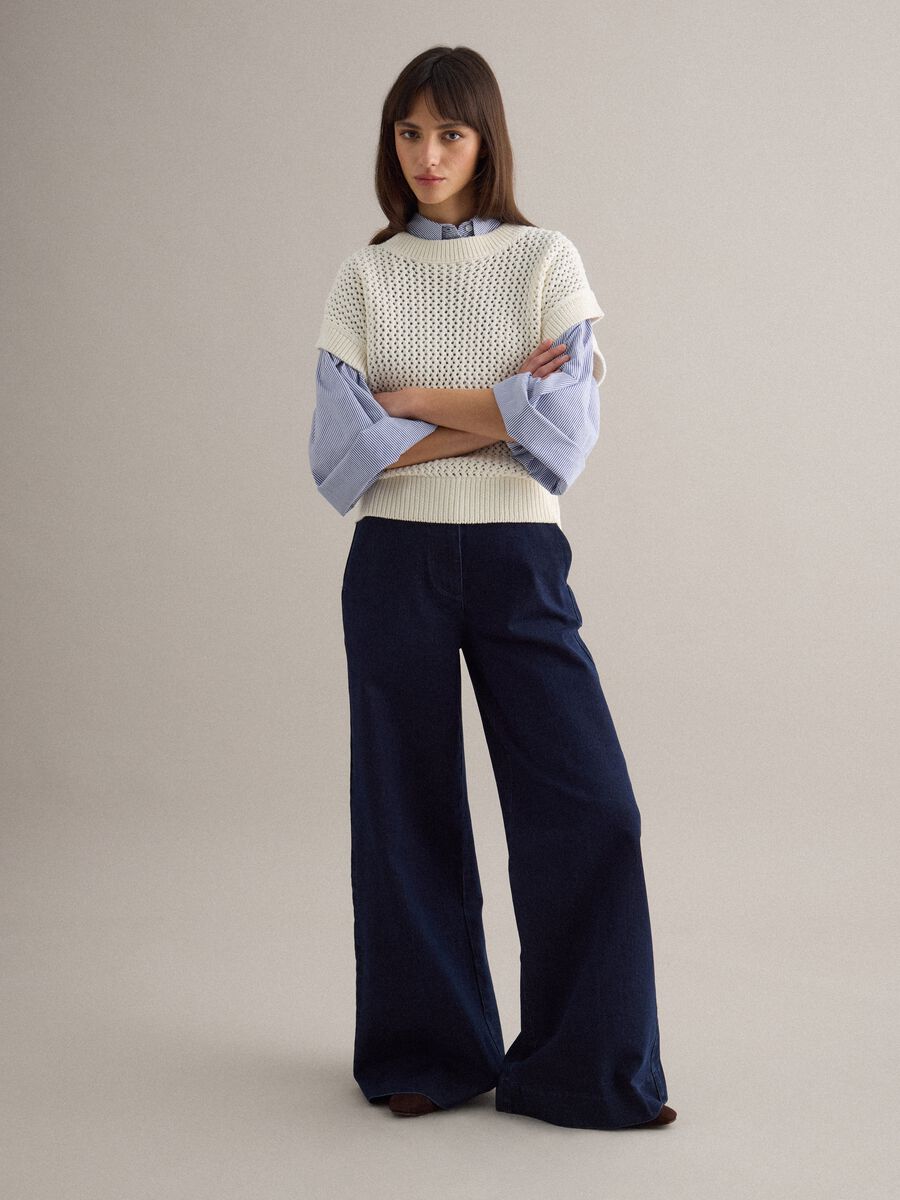 Pantaloni wide leg in denim elasticizzato blu_0