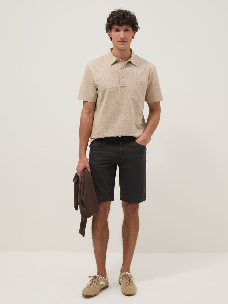 Black stretch cotton Bermuda shorts_0