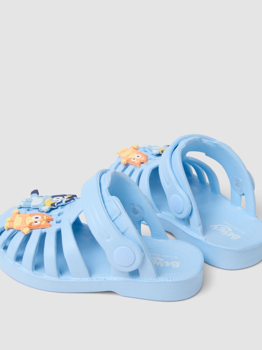 Sandali azzurri da neonato con applicazioni decorative_2