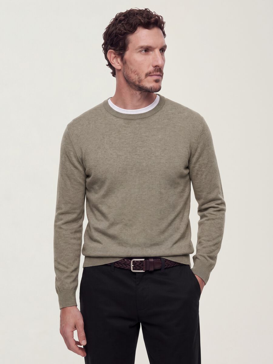 Grey crew-neck viscose-blend jumper, regular fit_0