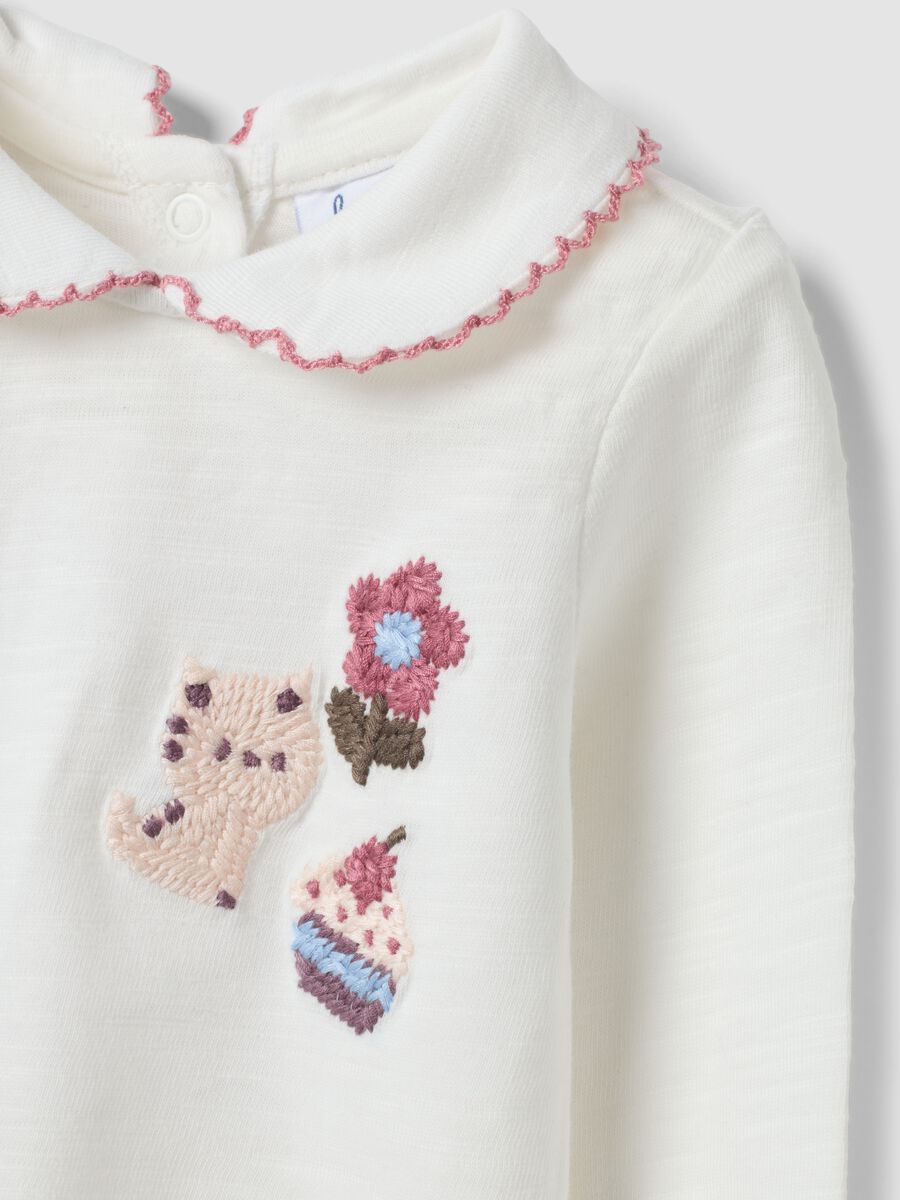 White organic cotton jersey top with embroidery, regular fit_3