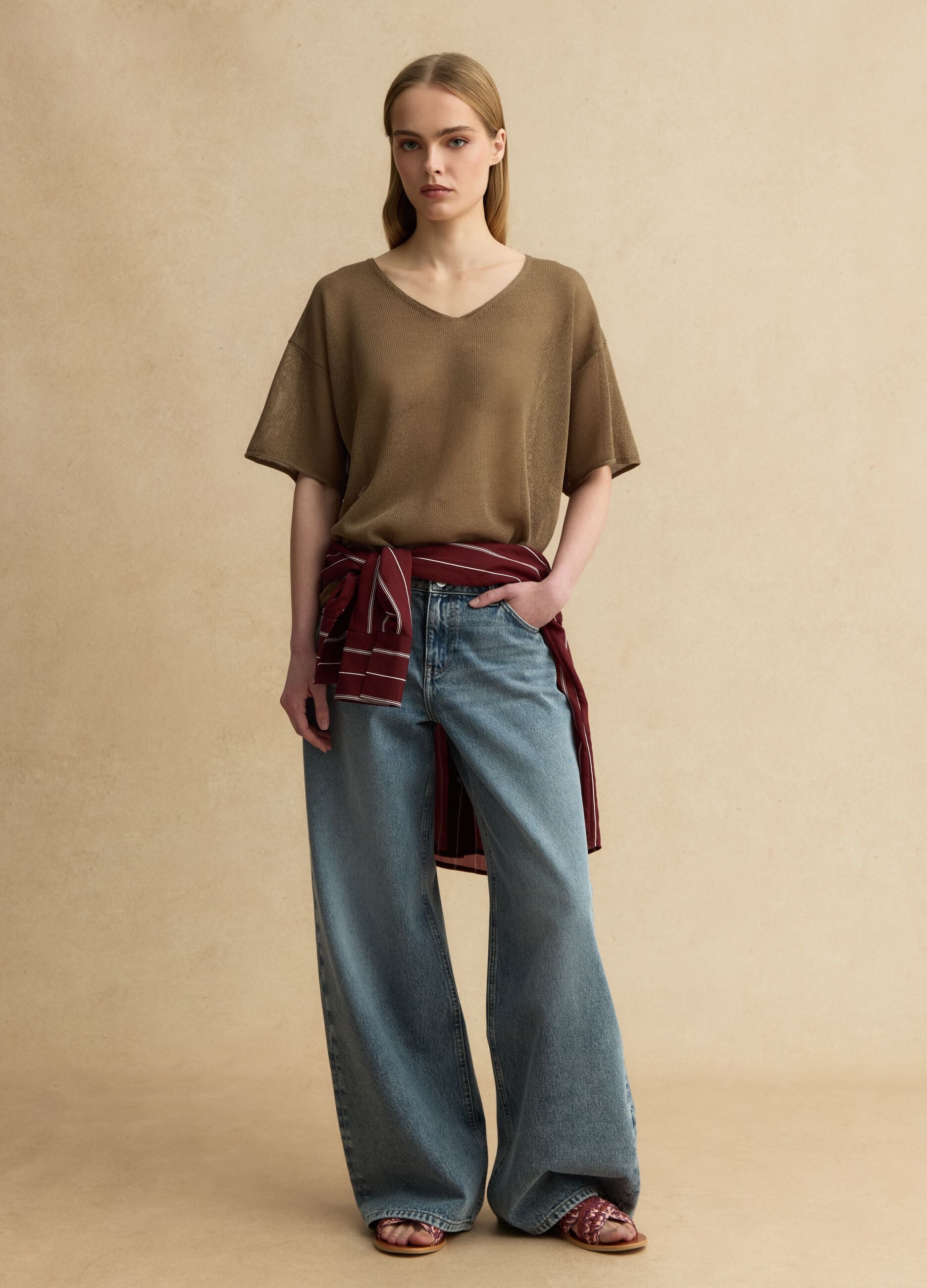 Brown oversized lyocell and linen blend V-neck jumper