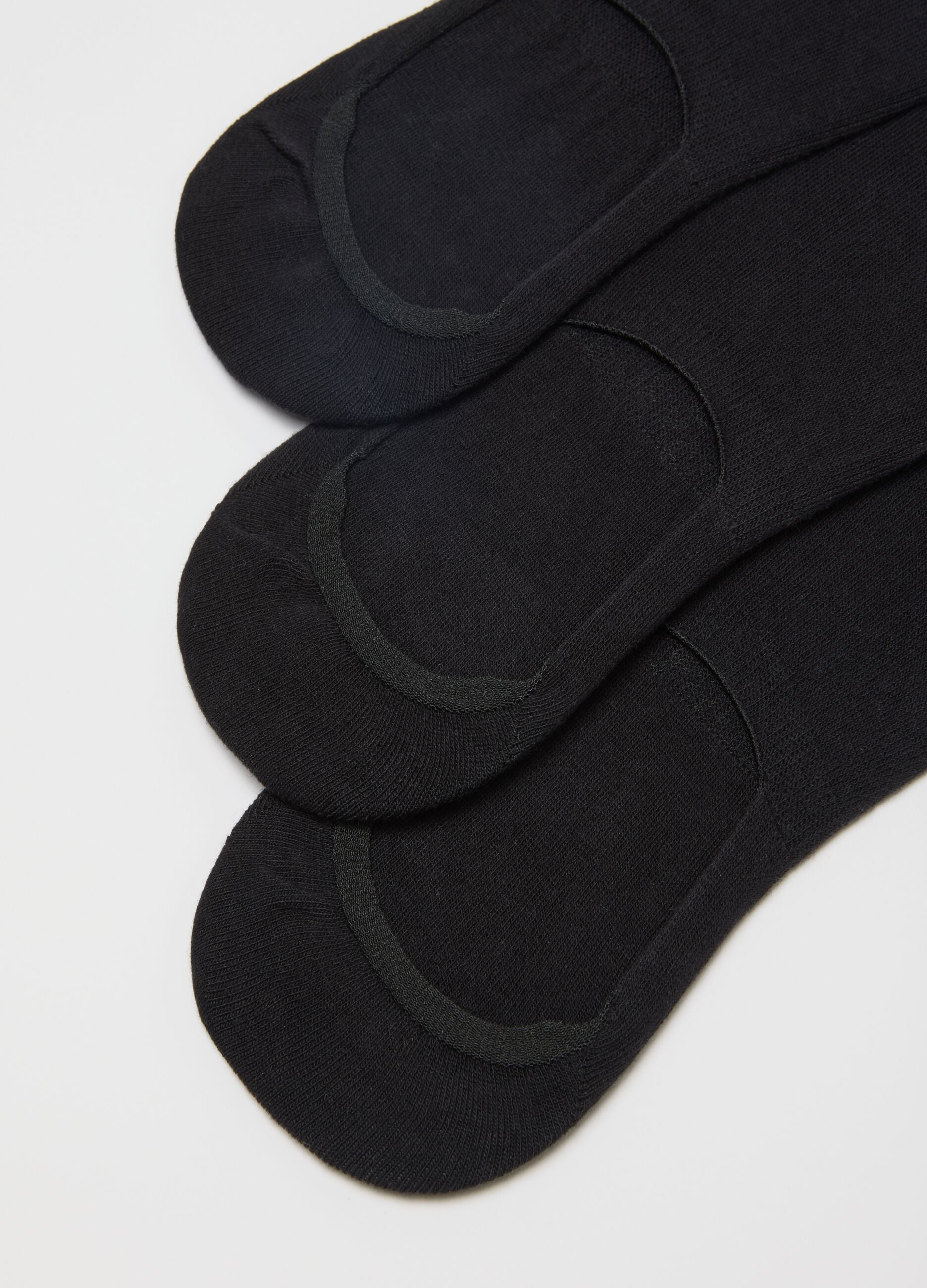 Black Invisible Socks Tripack in Regular Fit Cotton Blend