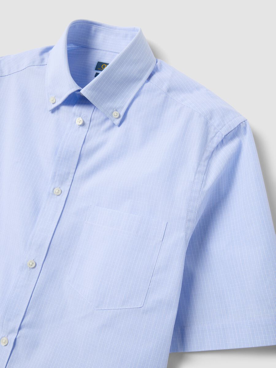 Light blue short-sleeve shirt with button-down collar_5