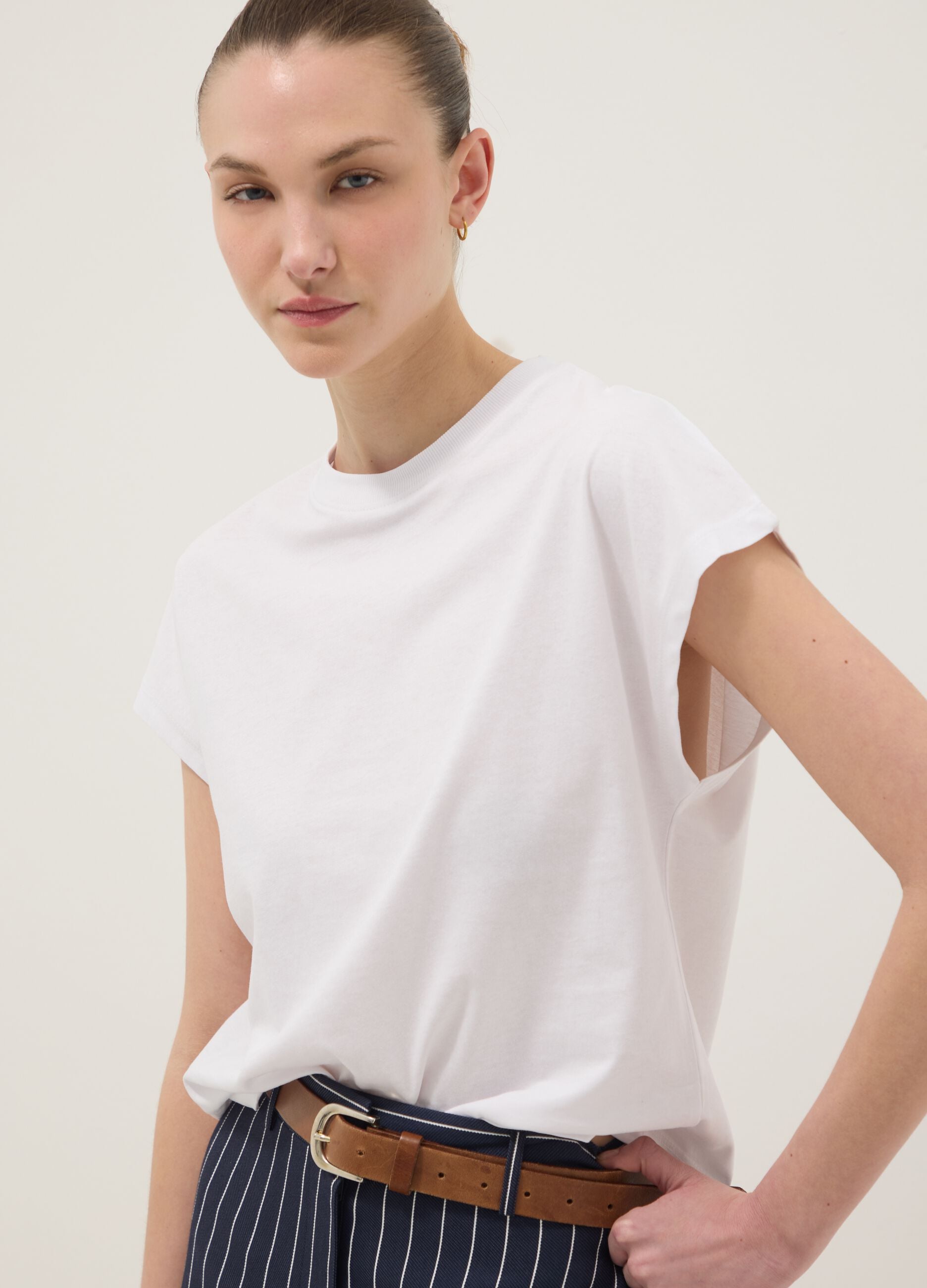White short-sleeve fitted pure cotton T-shirt