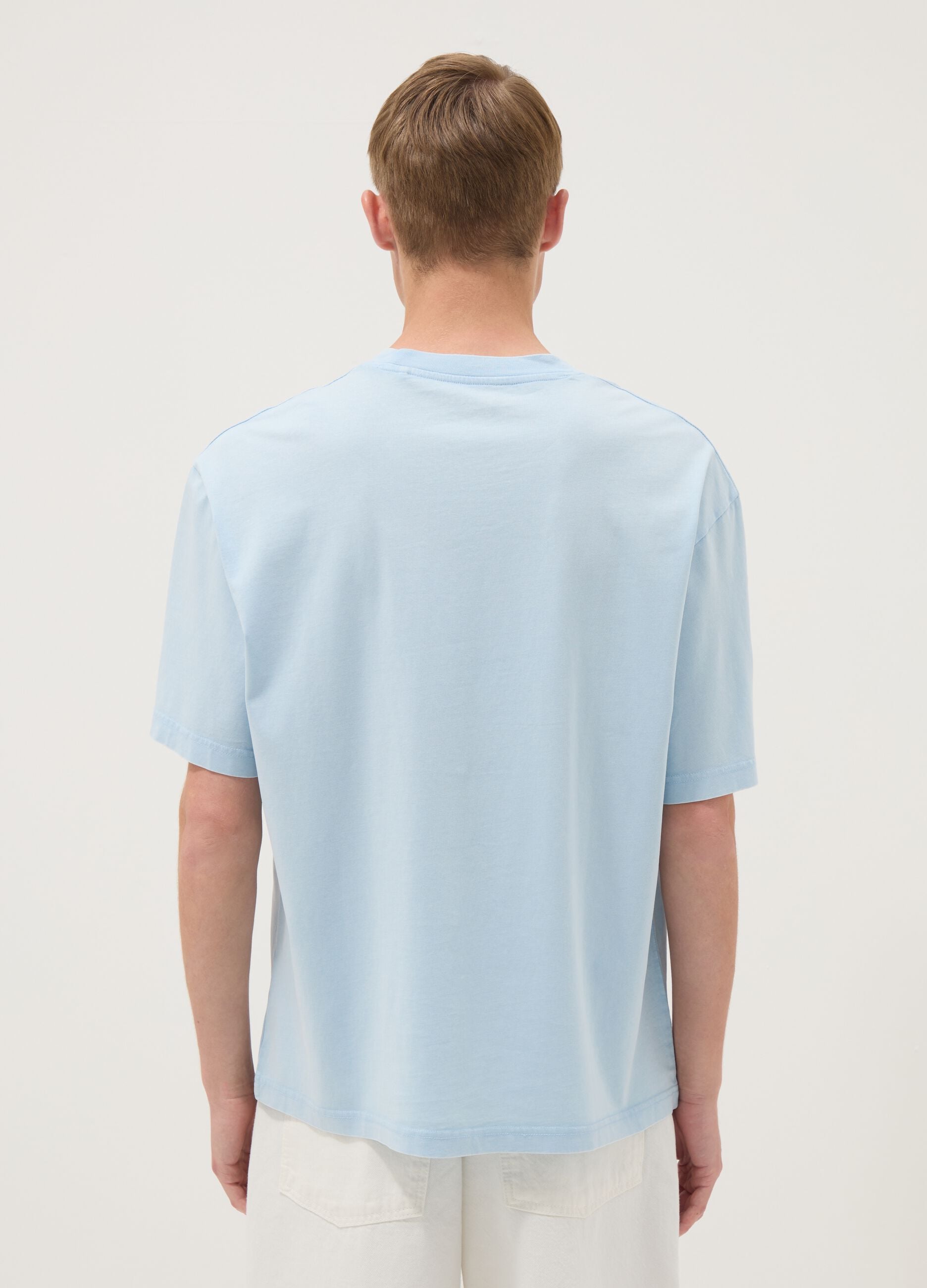 Sky-blue pure cotton T-shirt with chest pocket, regular fit