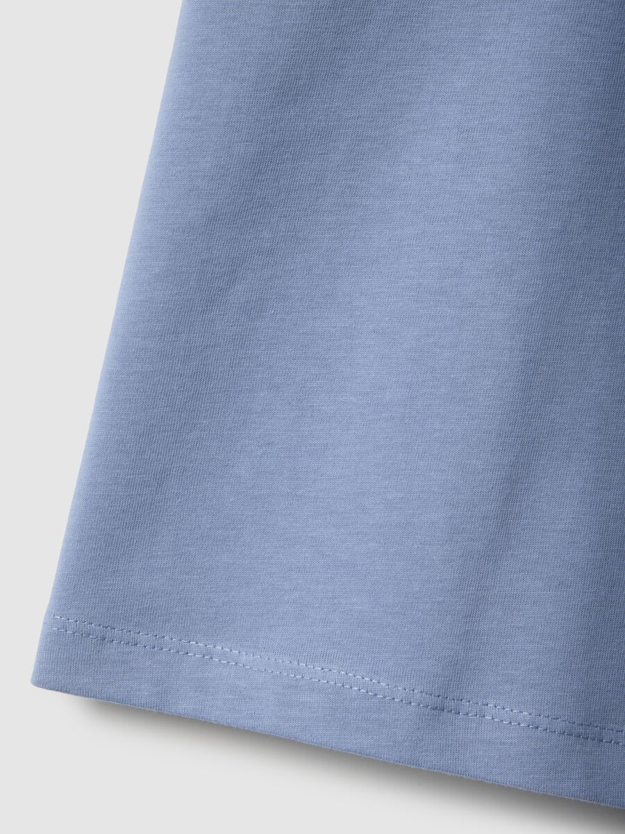 T-shirt girocollo azzurra da bambino in puro cotone regular fit_3