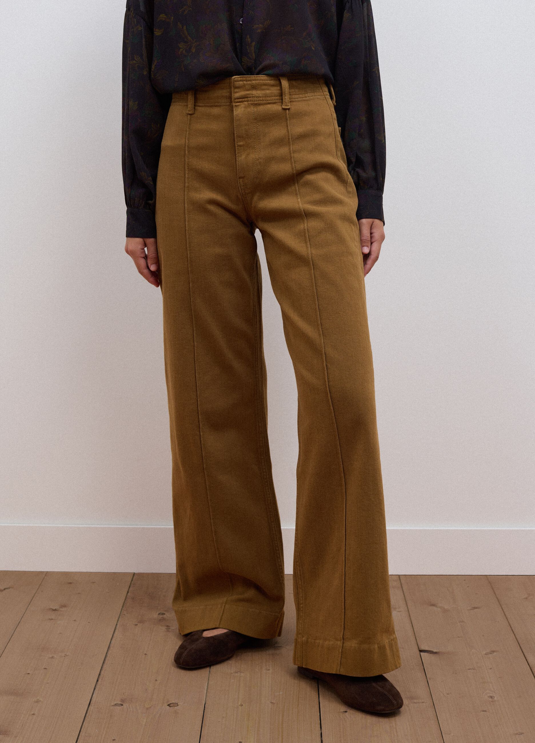 Brown wide-leg jeans in stretch cotton twill