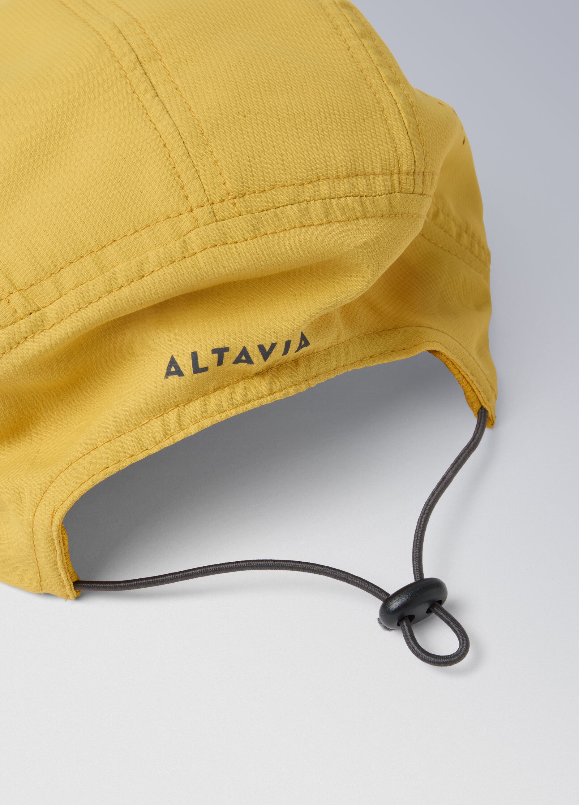 Running cap ALTAVIA WITH DEBORAH COMPAGNONI