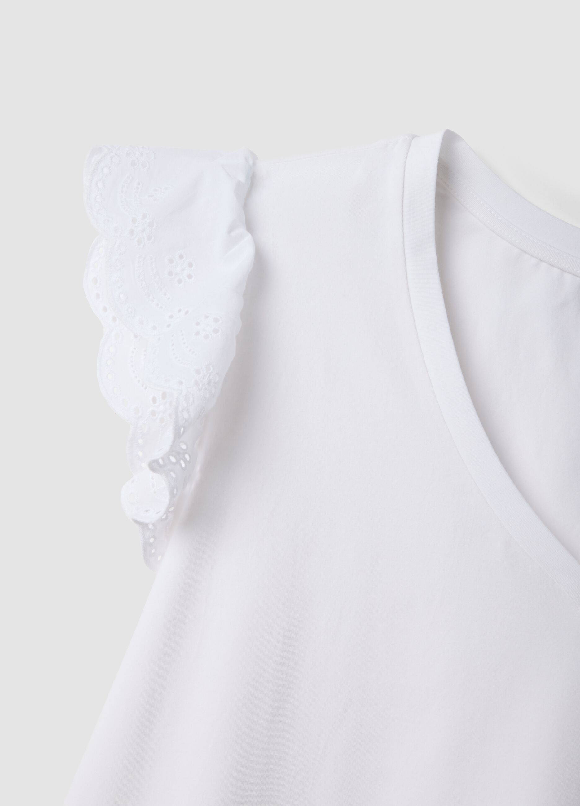 White stretch cotton T-shirt with broderie frill sleeves, regular fit
