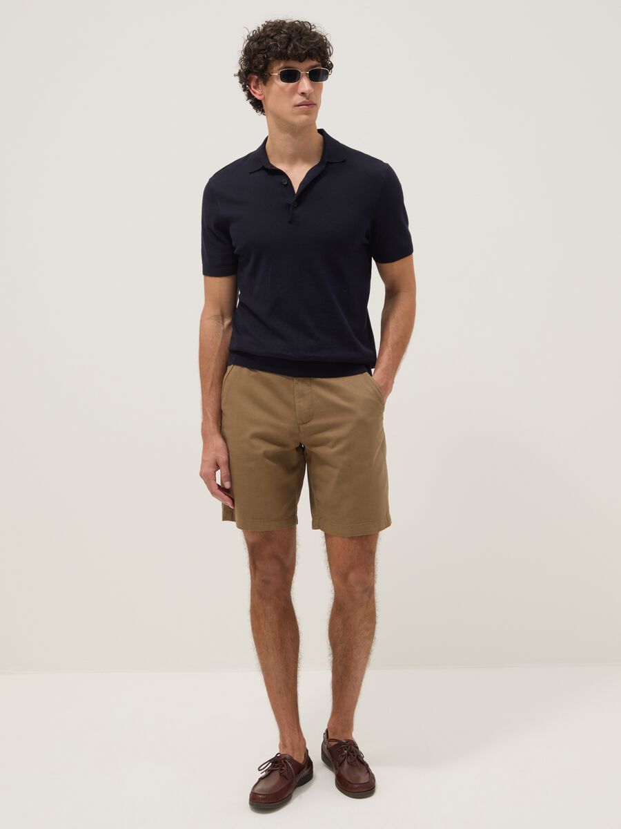 Beige chino shorts in pure cotton, regular fit_0