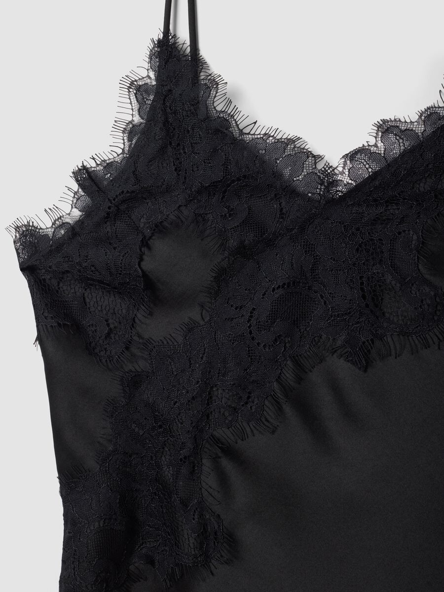 Black viscose-blend dress with deep V-neck and lace_5