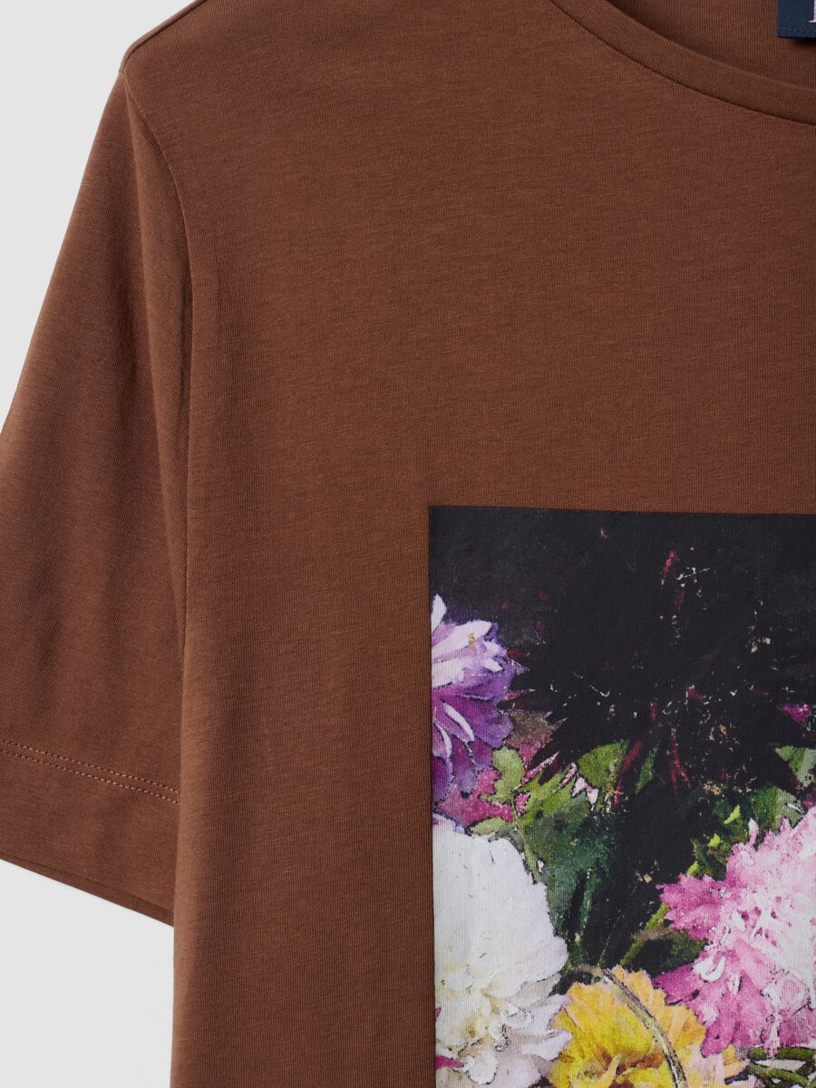 Brown pure cotton T-shirt with floral print, regular fit_2