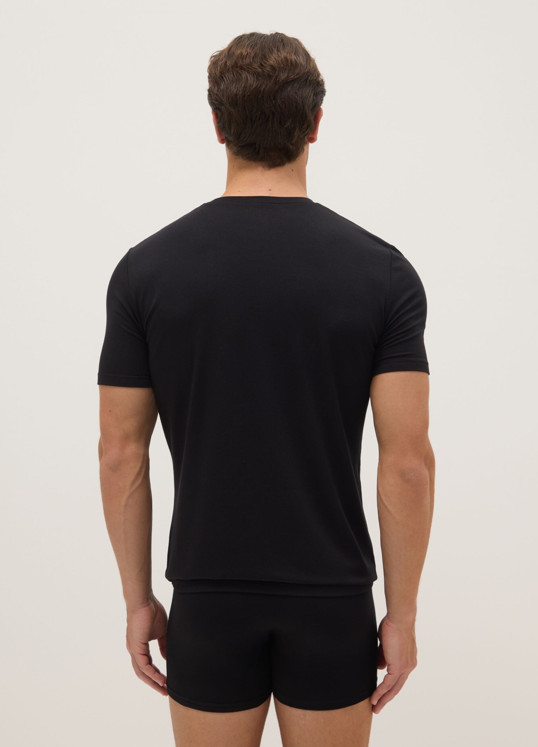 Black crew neck t-shirt in cotton blend regular fit