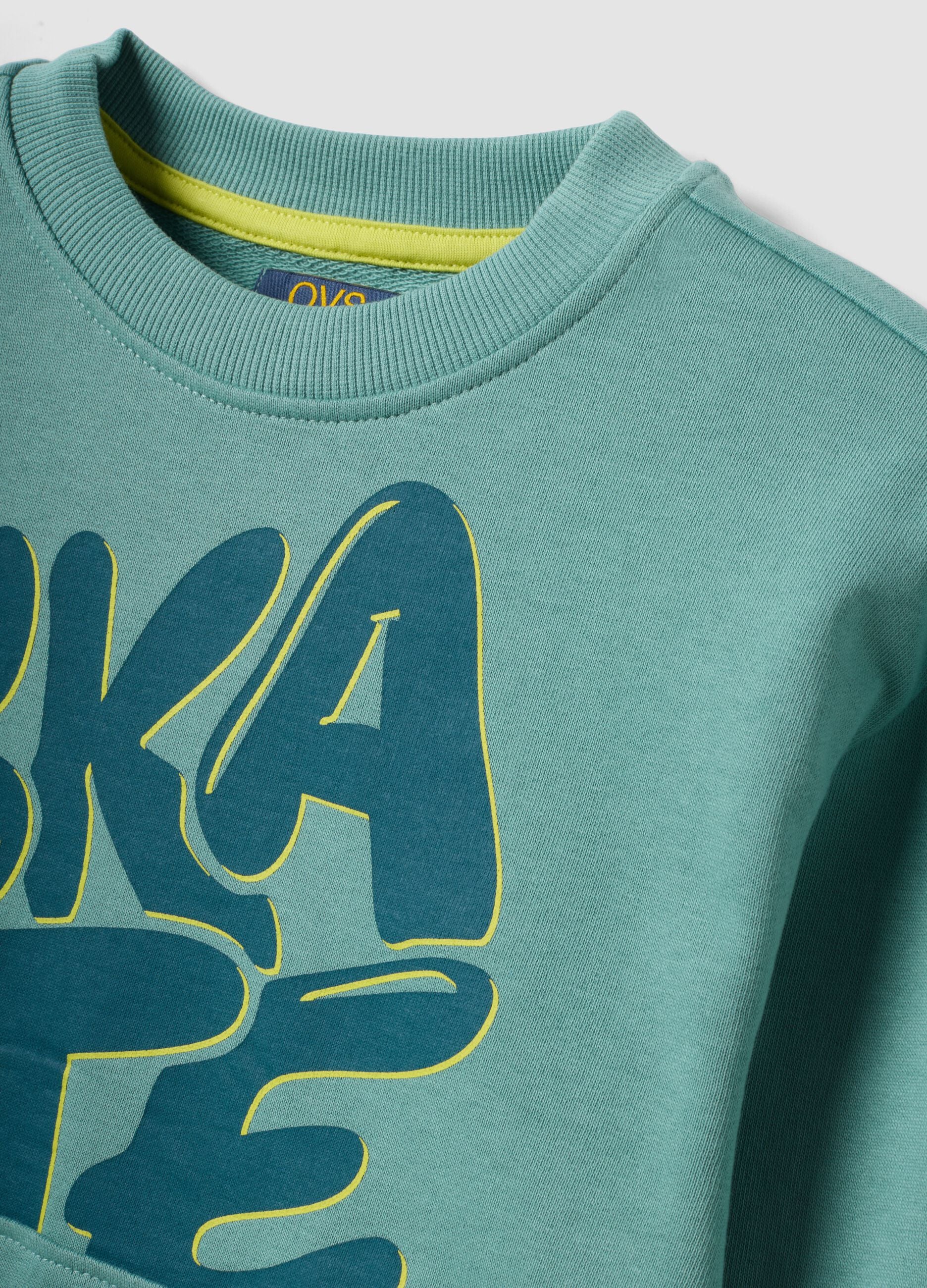 Green oversized pure cotton hoodie with print and kangaroo pocket for boys
