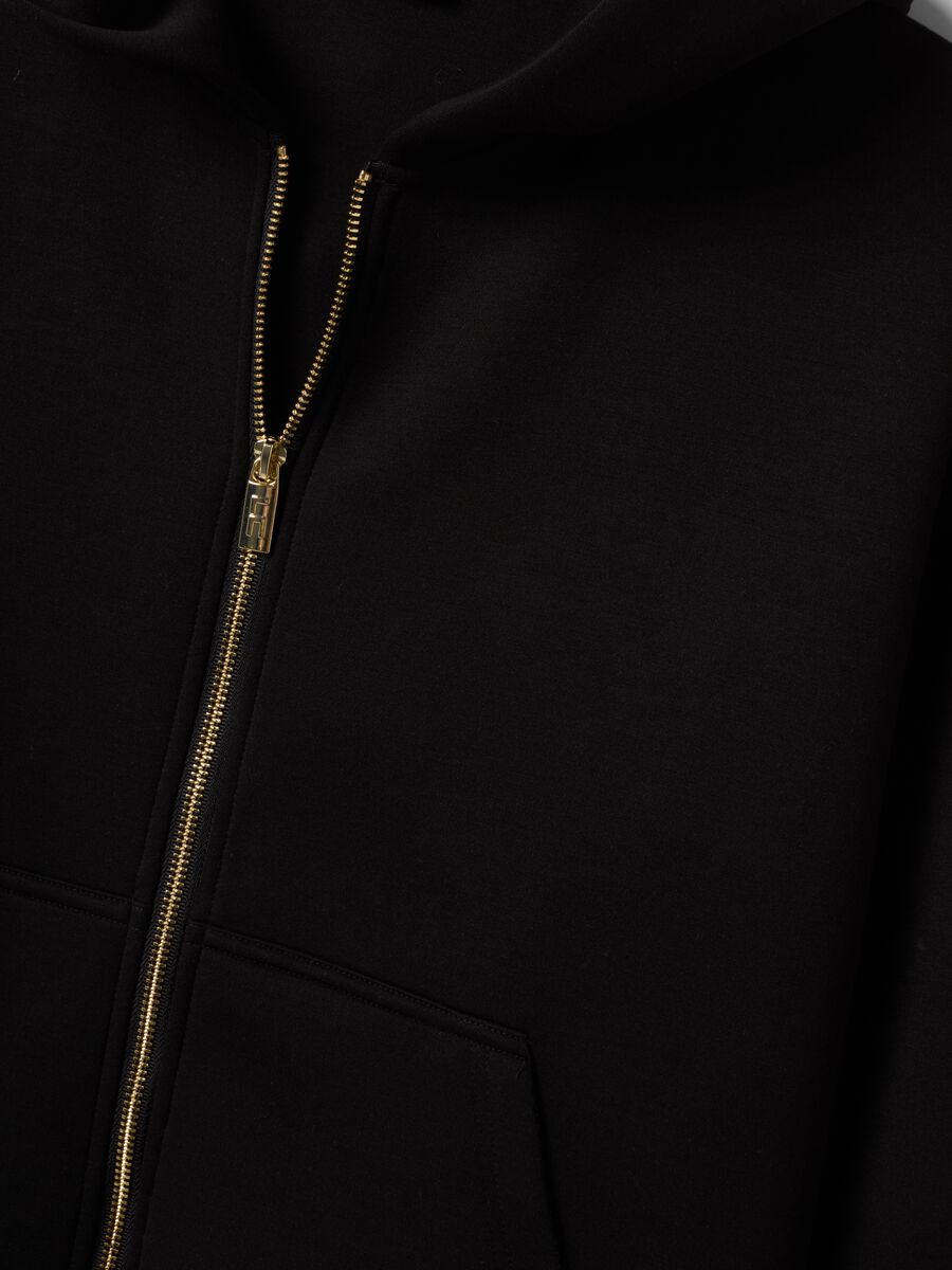 Felpa full zip nera in viscosa elasticizzata over fit_5