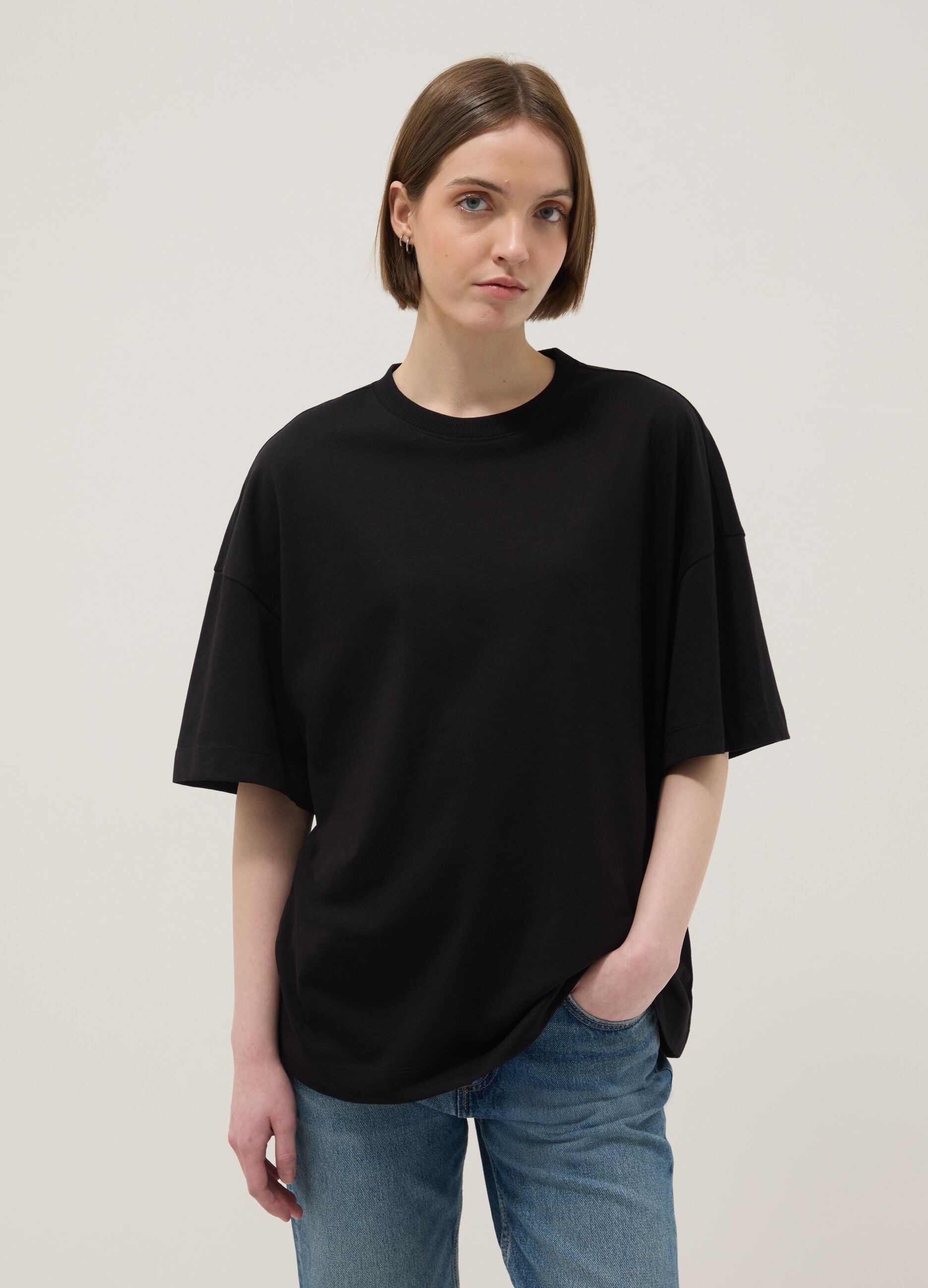 Oversized fit black short sleeve pure cotton t-shirt