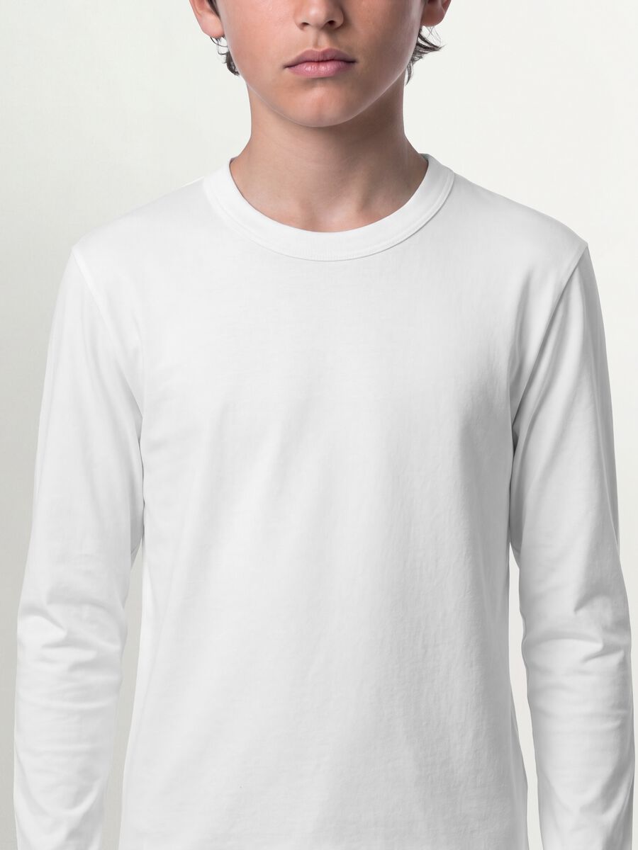 T-shirt bianca in cotone organico elasticizzato regular fit per ragazzo_1