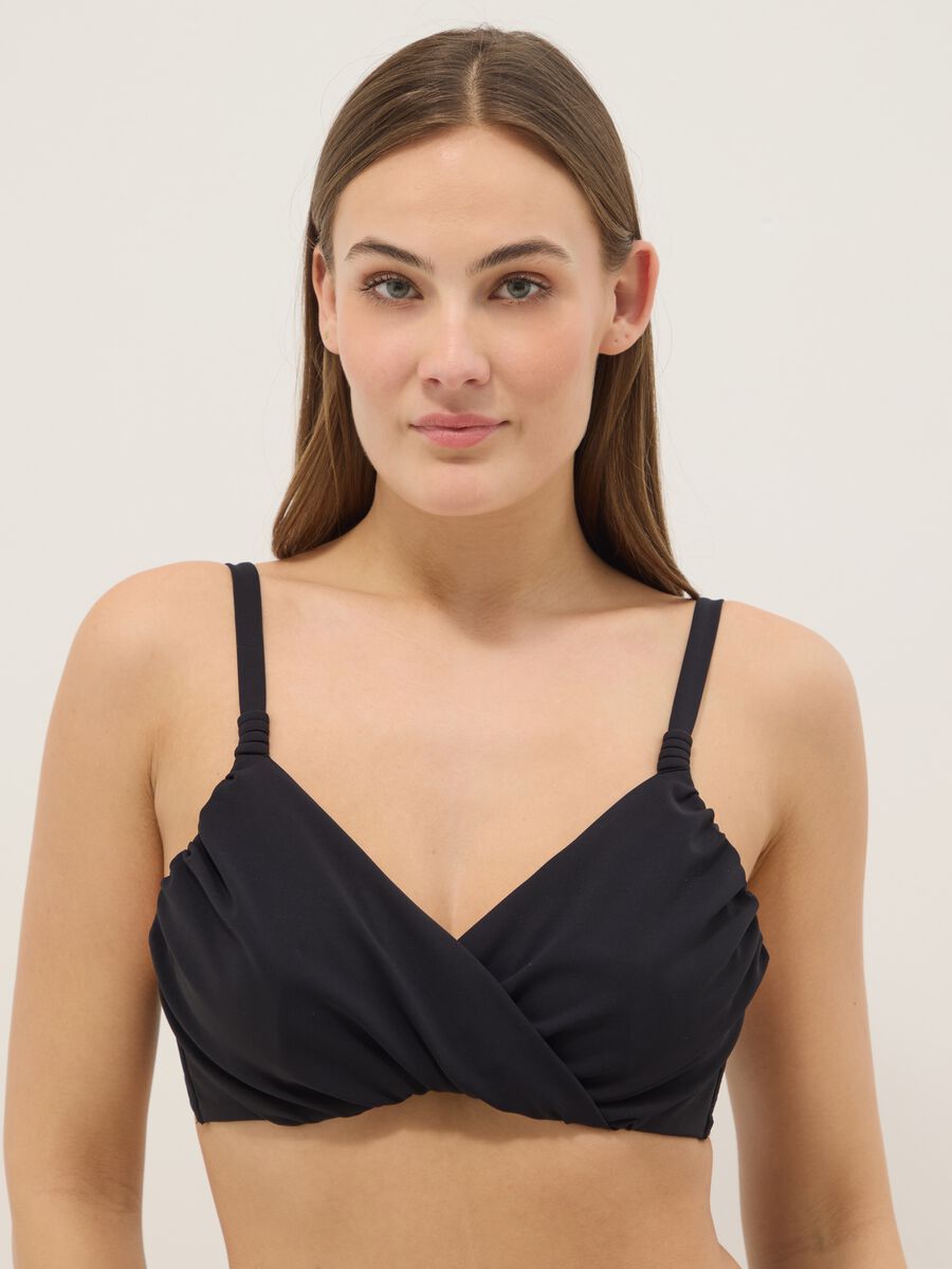 Black bikini top in stretch fabric with shaping effect_0