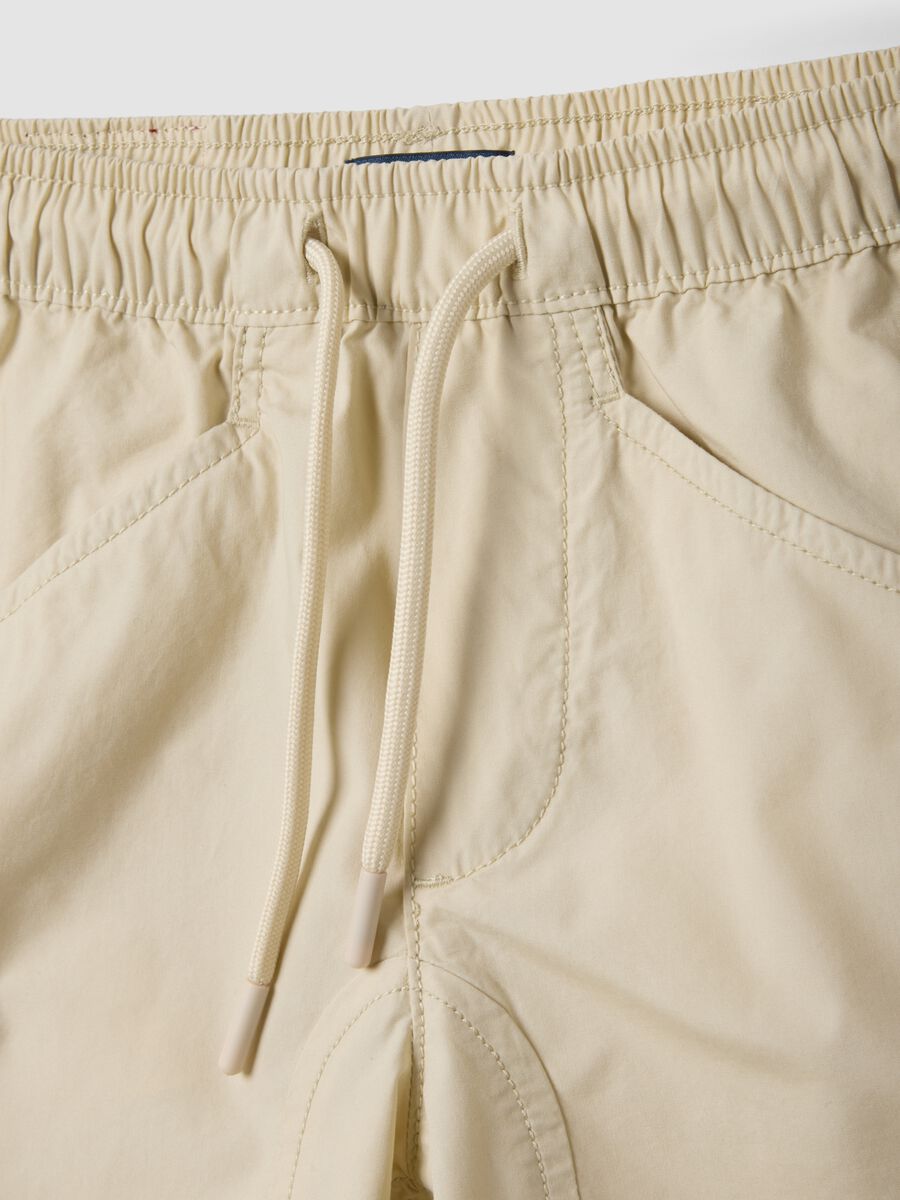 Beige pure cotton cargo shorts_2